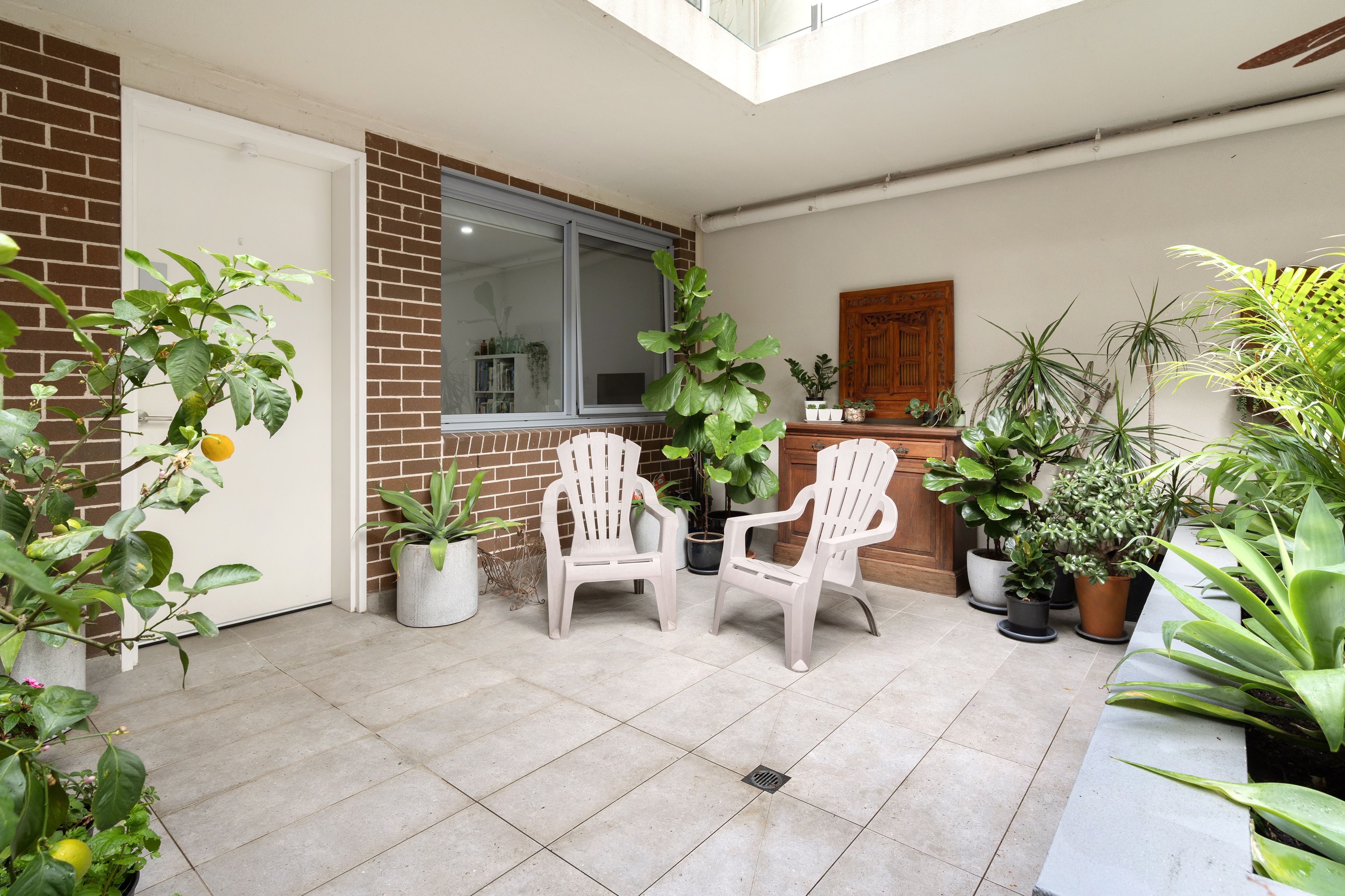 11/131-135 Mona Vale Road — photo 6 of 10