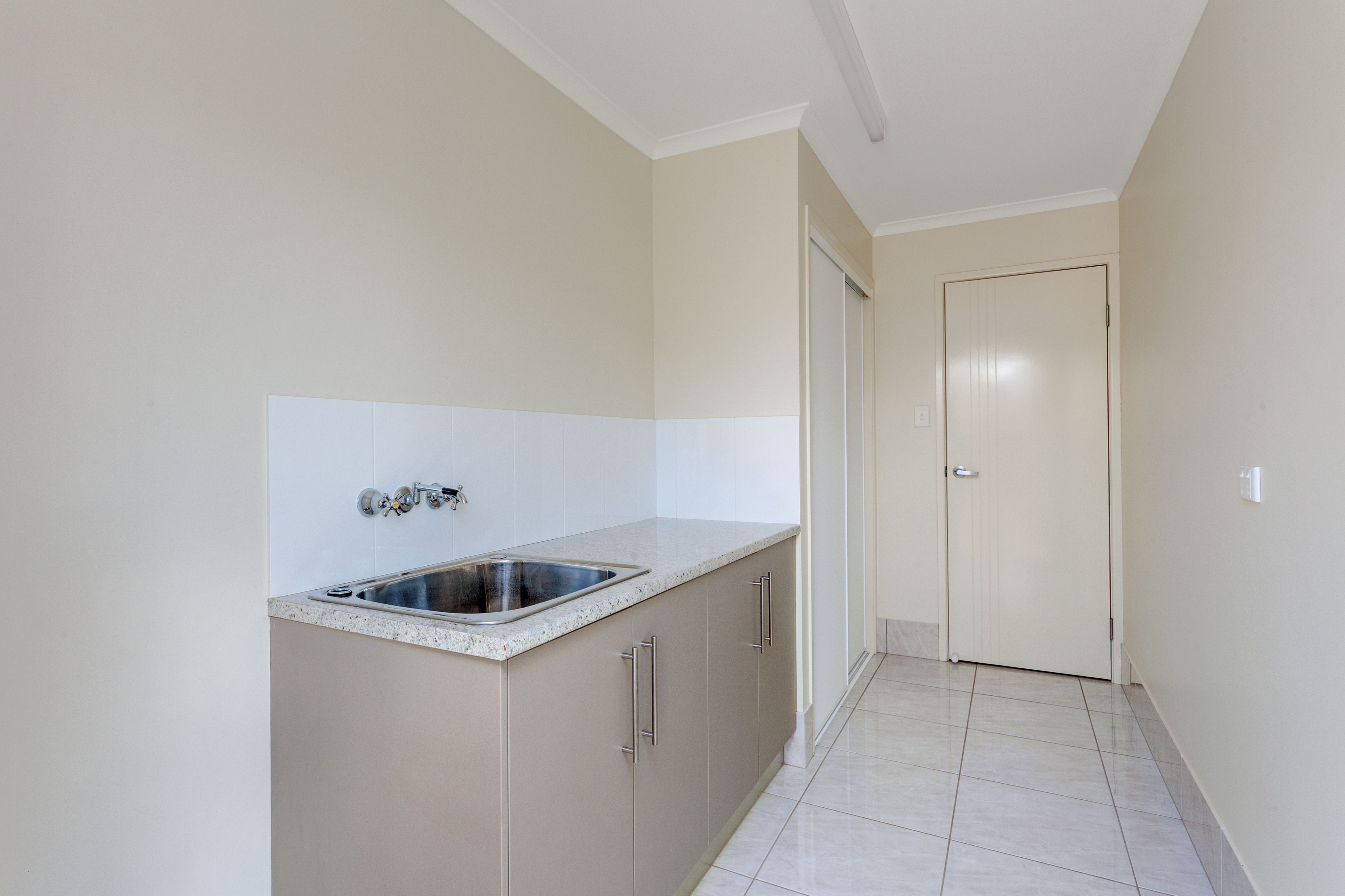 47 Ridgeview Drive — photo 10 of 13