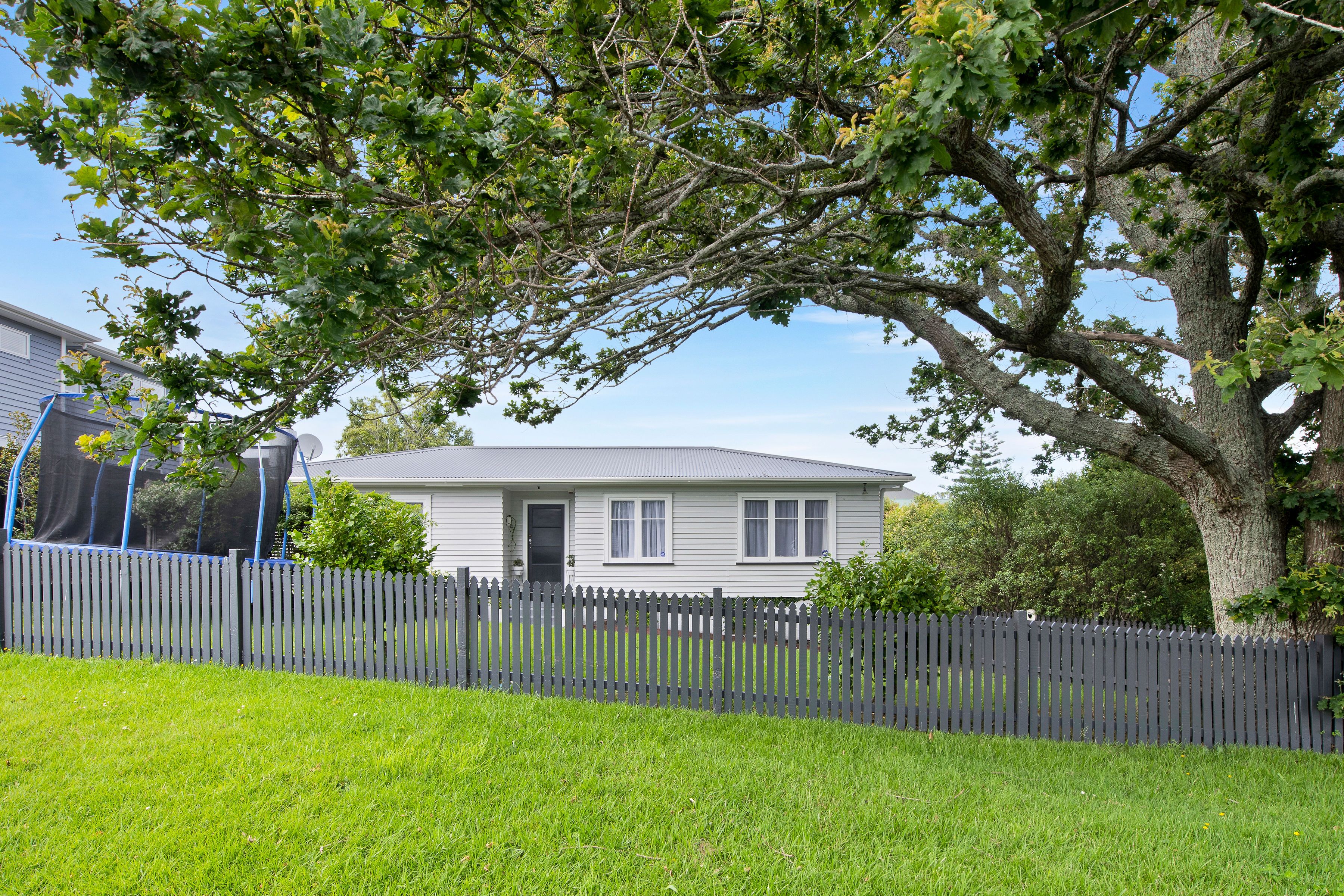 1/8 Gibraltar Street, Howick, Manukau City