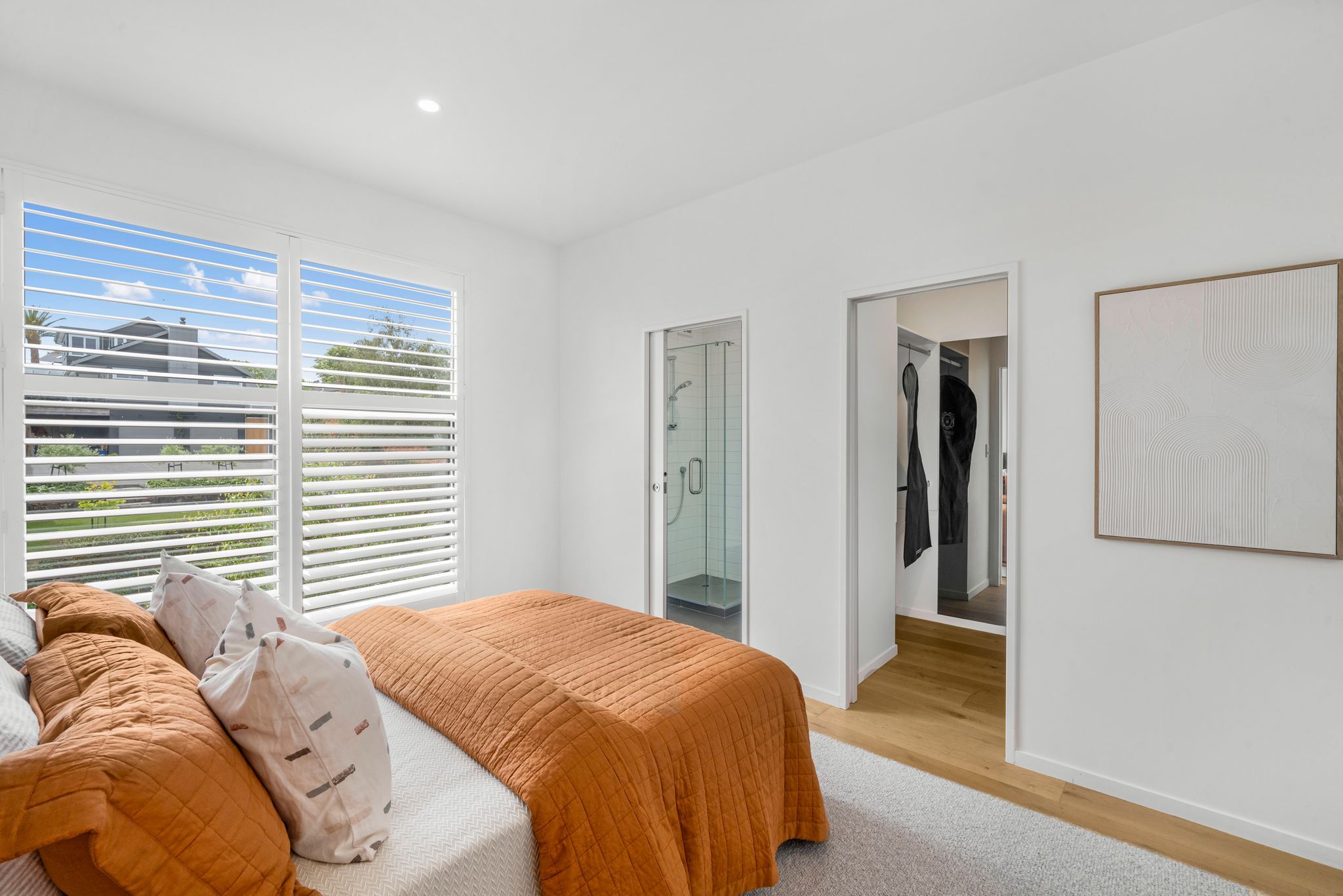 2/37 Glen Atkinson Street, St Heliers