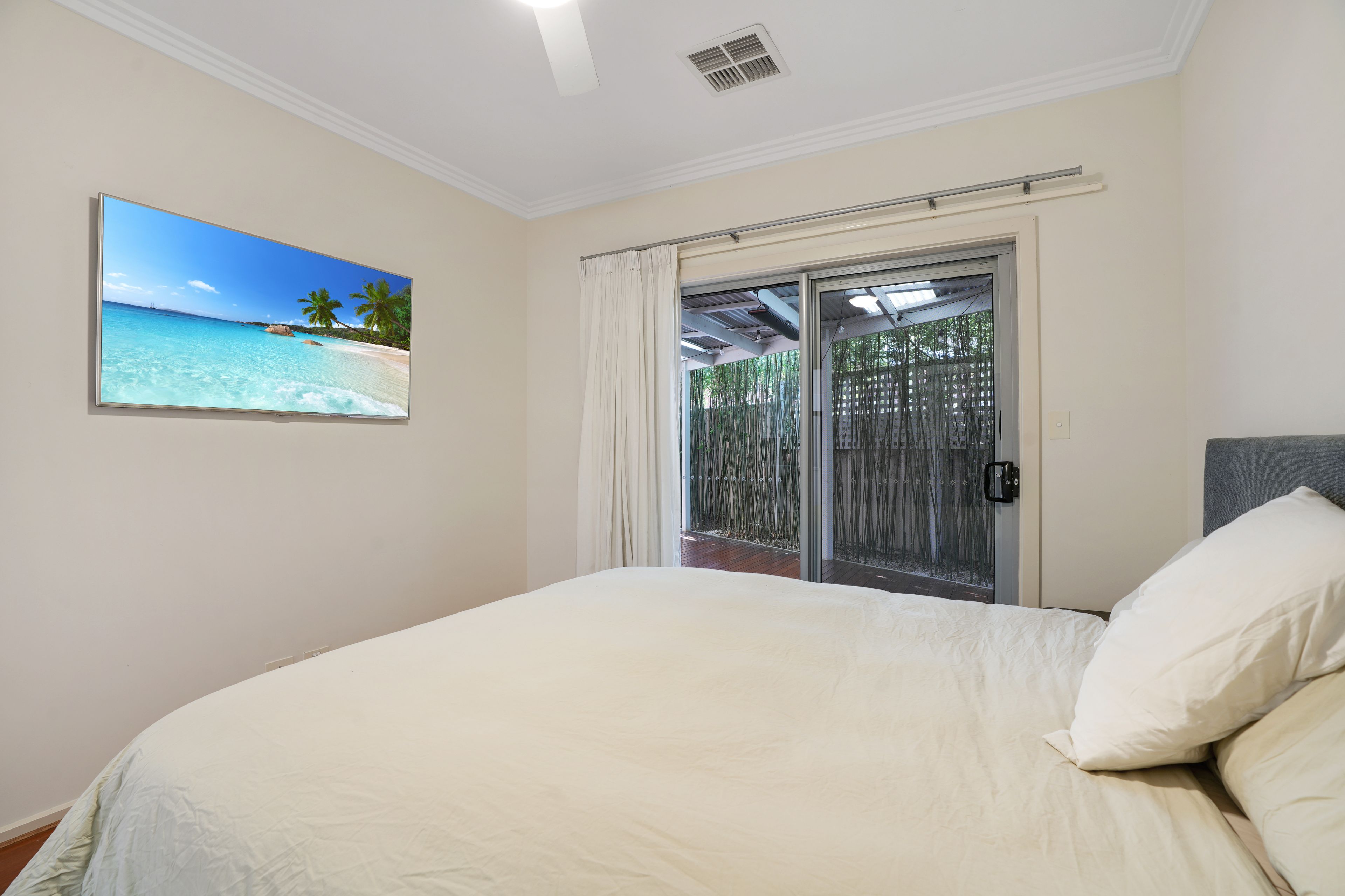 3 Cowra Crescent — photo 12 of 26