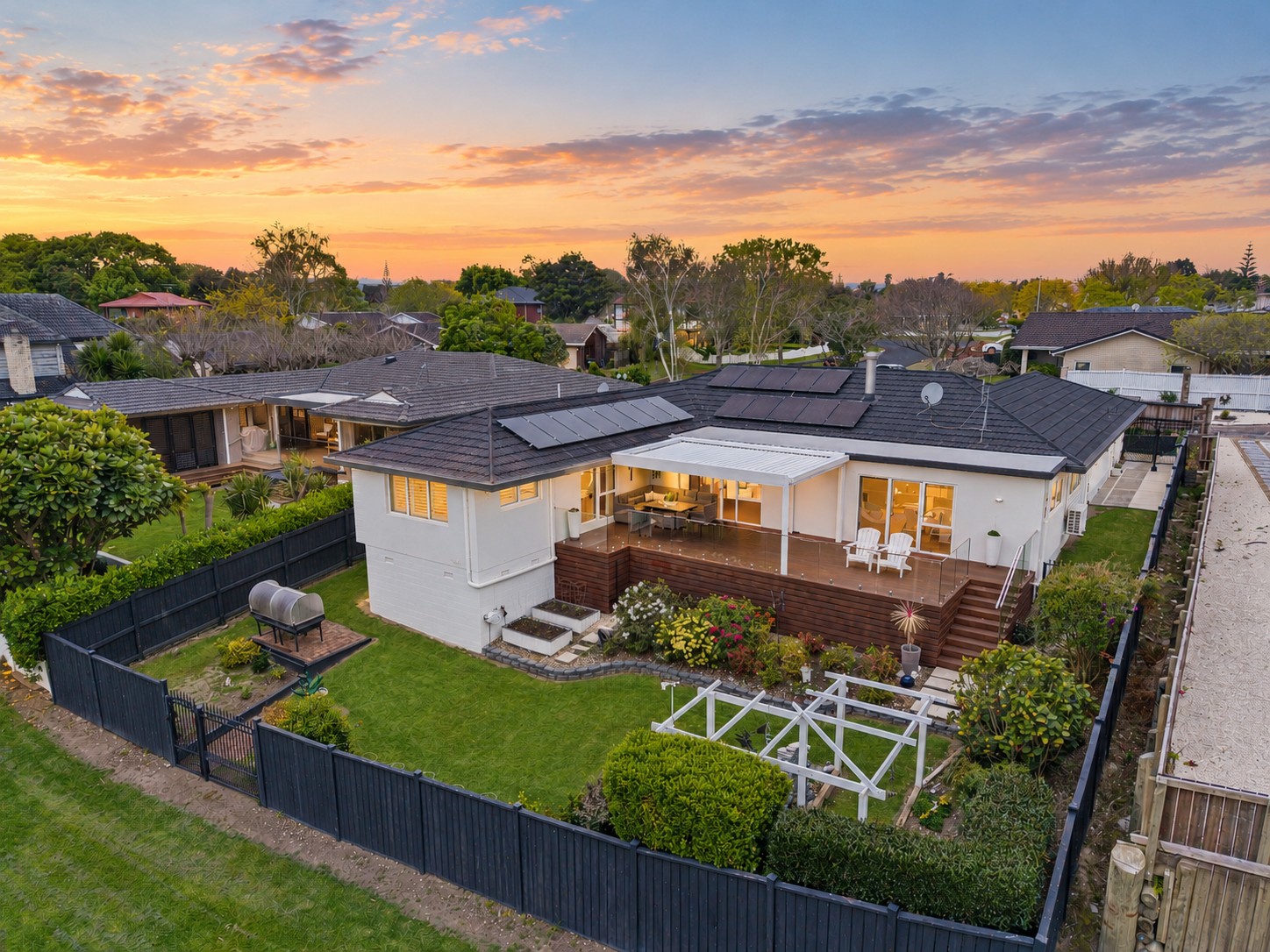 8 Chica Place, Conifer Grove, Manukau City