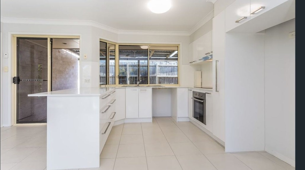 6 Southerden Drive, North Lakes, QLD 4509