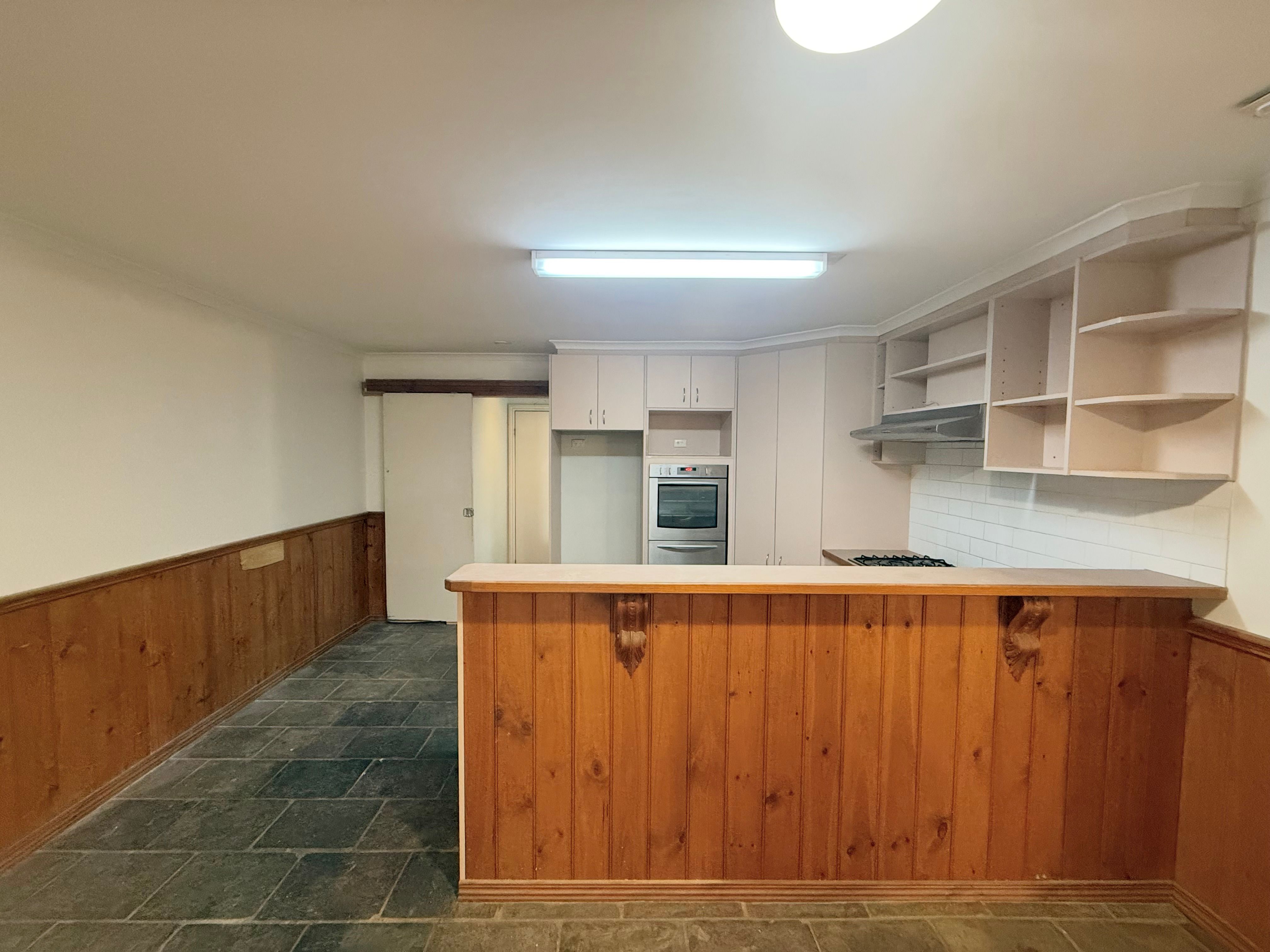 92 Burke Street — photo 6 of 15