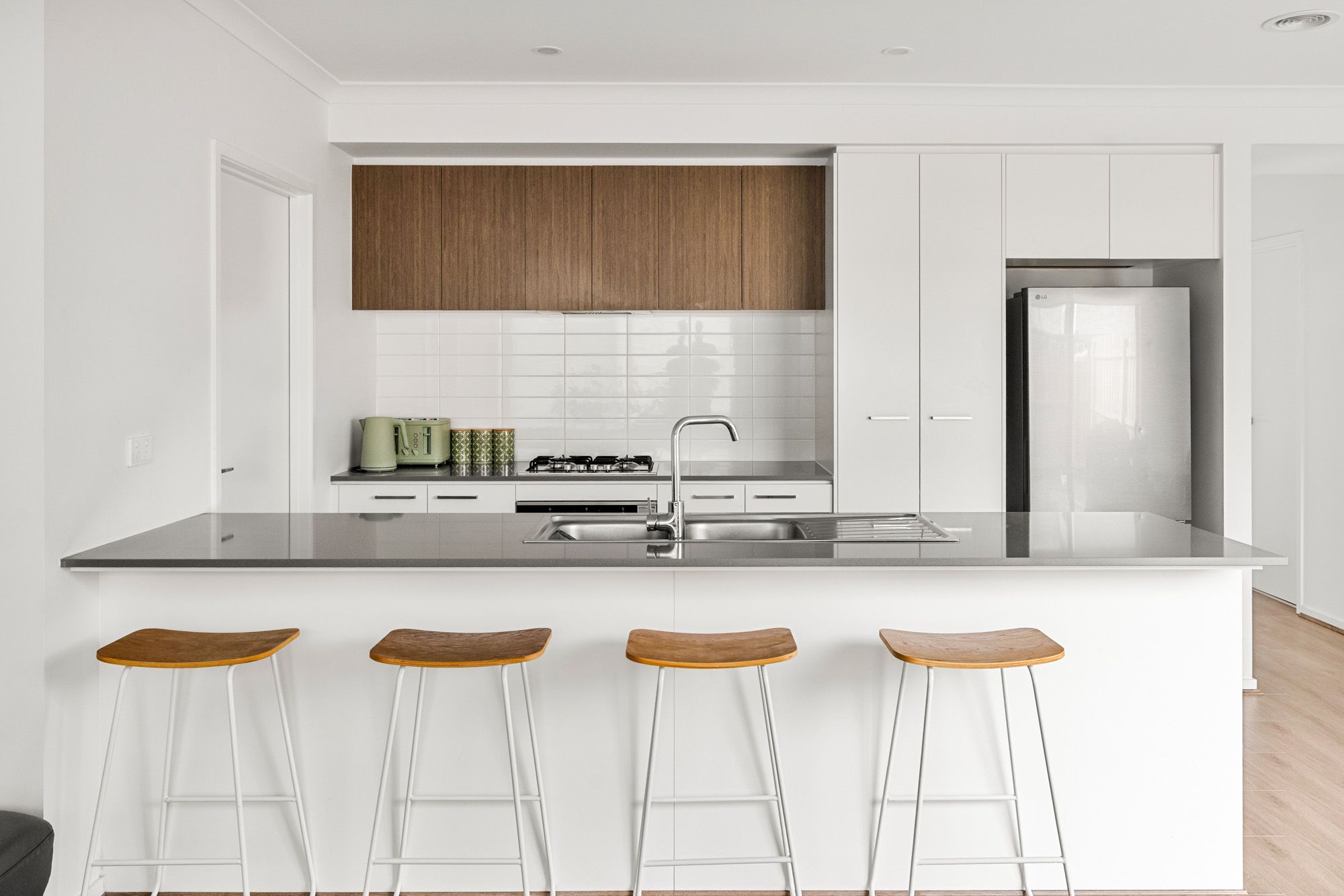 9 Grangehill Mews, Wyndham Vale, VIC 3024