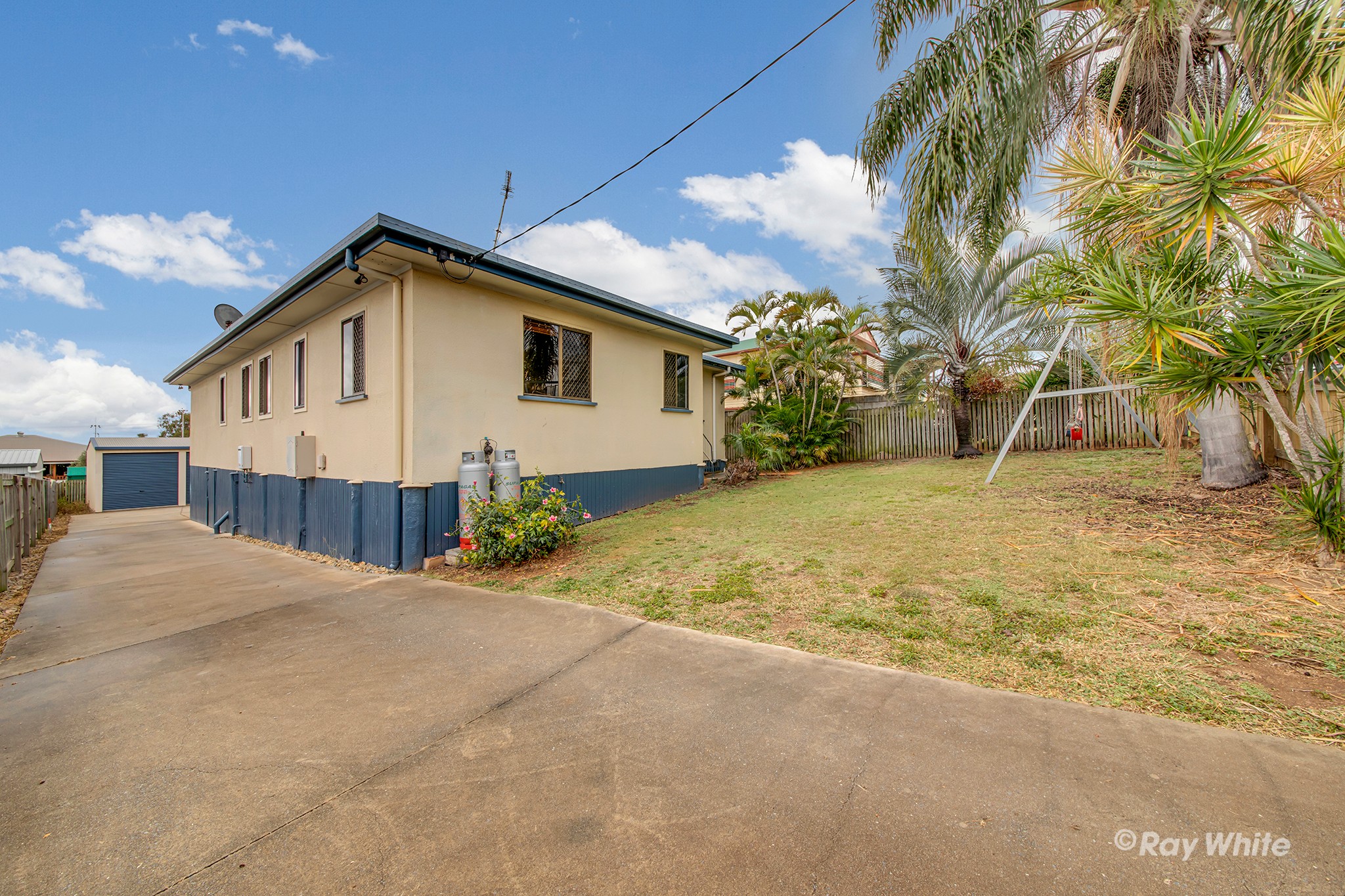 8 Fowler Street, West Gladstone, QLD 4680