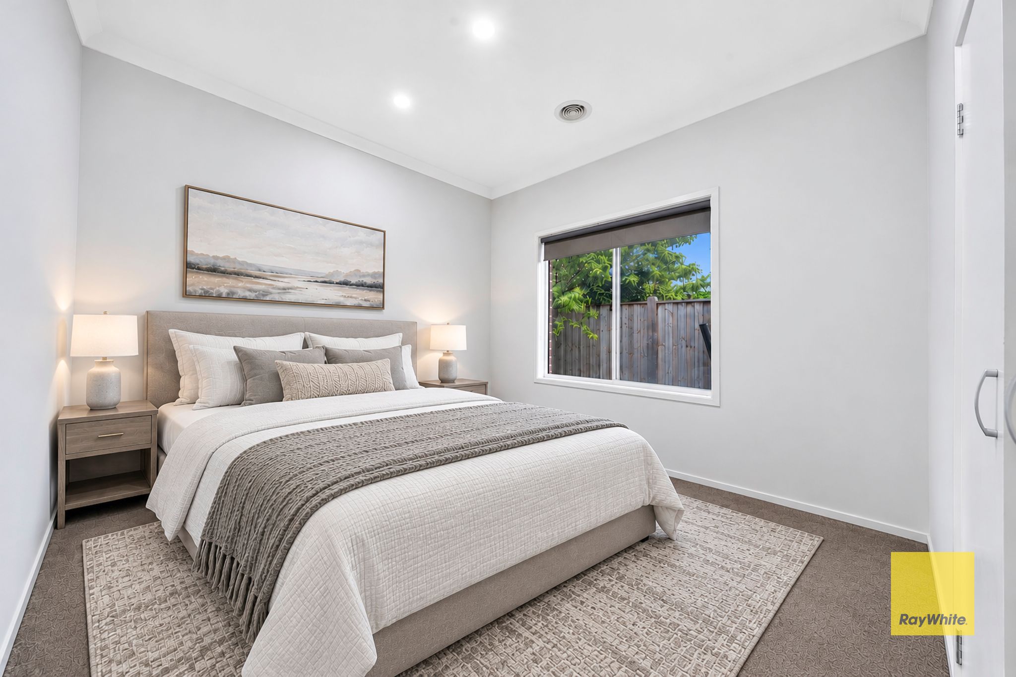 30 Scottsmith Crescent — photo 9 of 22