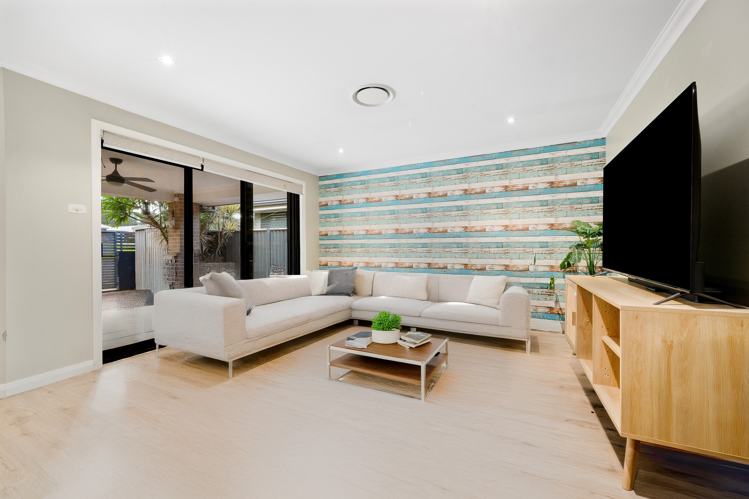 12 Governor Street, JORDAN SPRINGS, NSW 2747