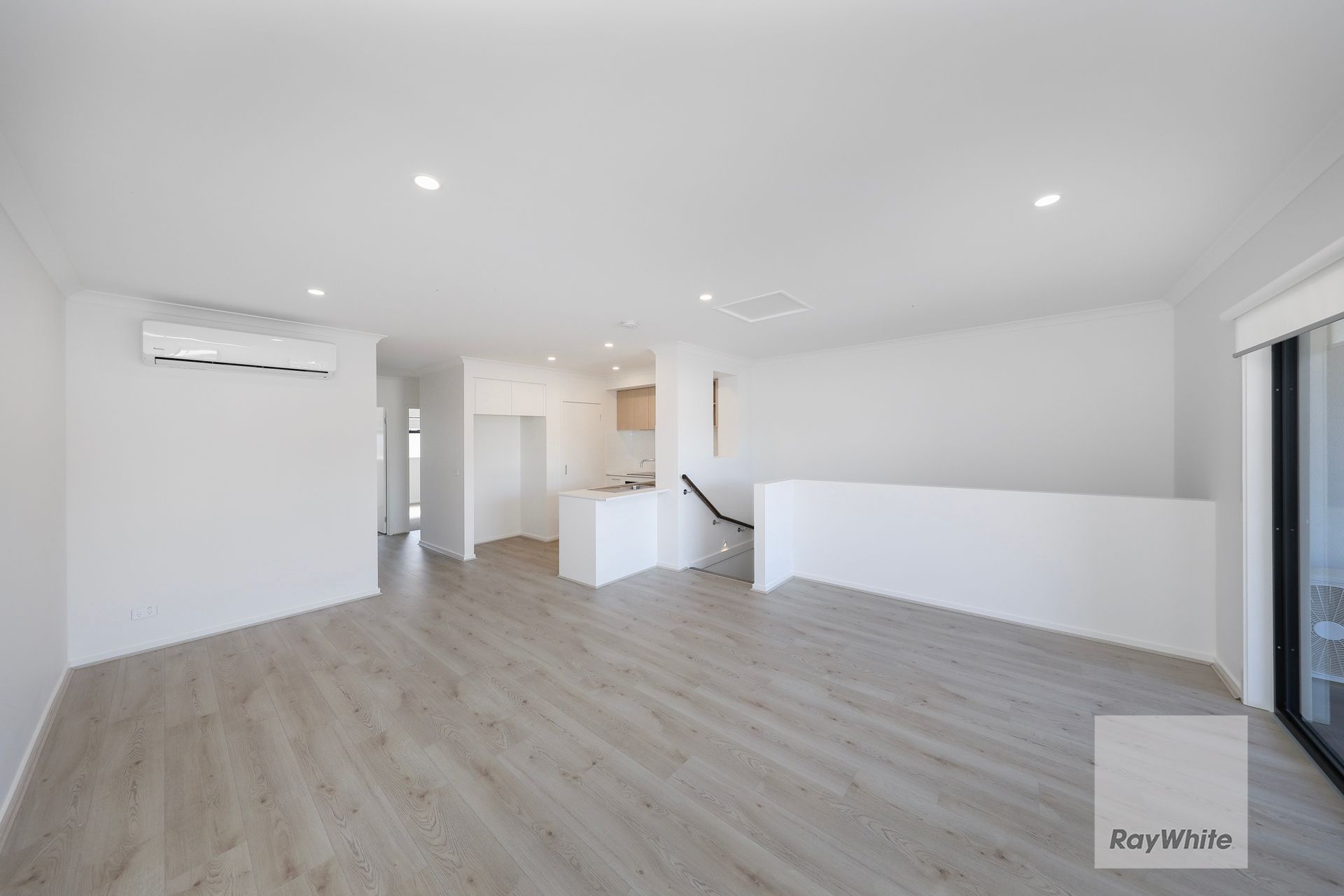24 Shingleback Walk, Mickleham, VIC 3064