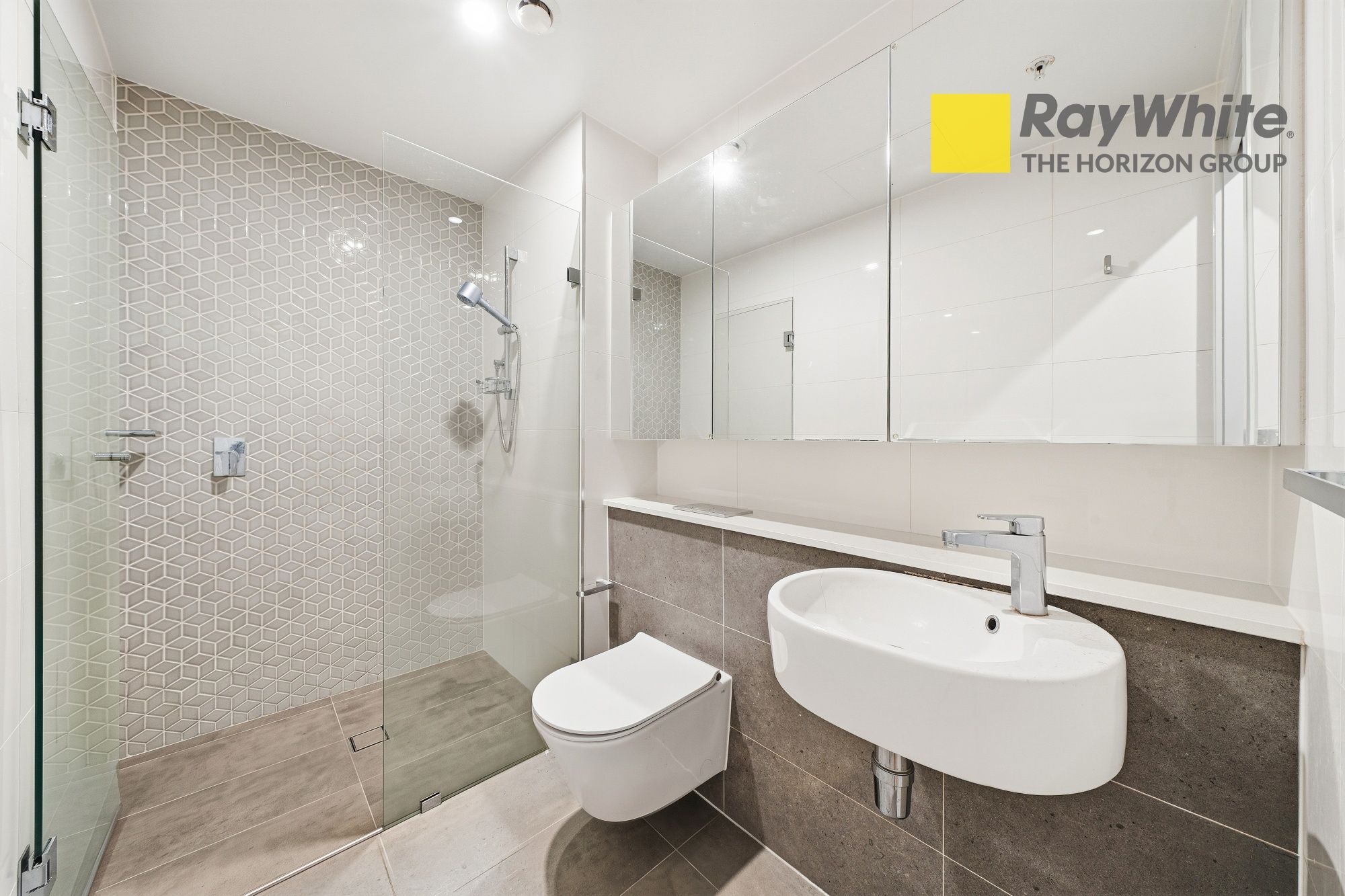 522/8 Galloway Street — photo 10 of 24