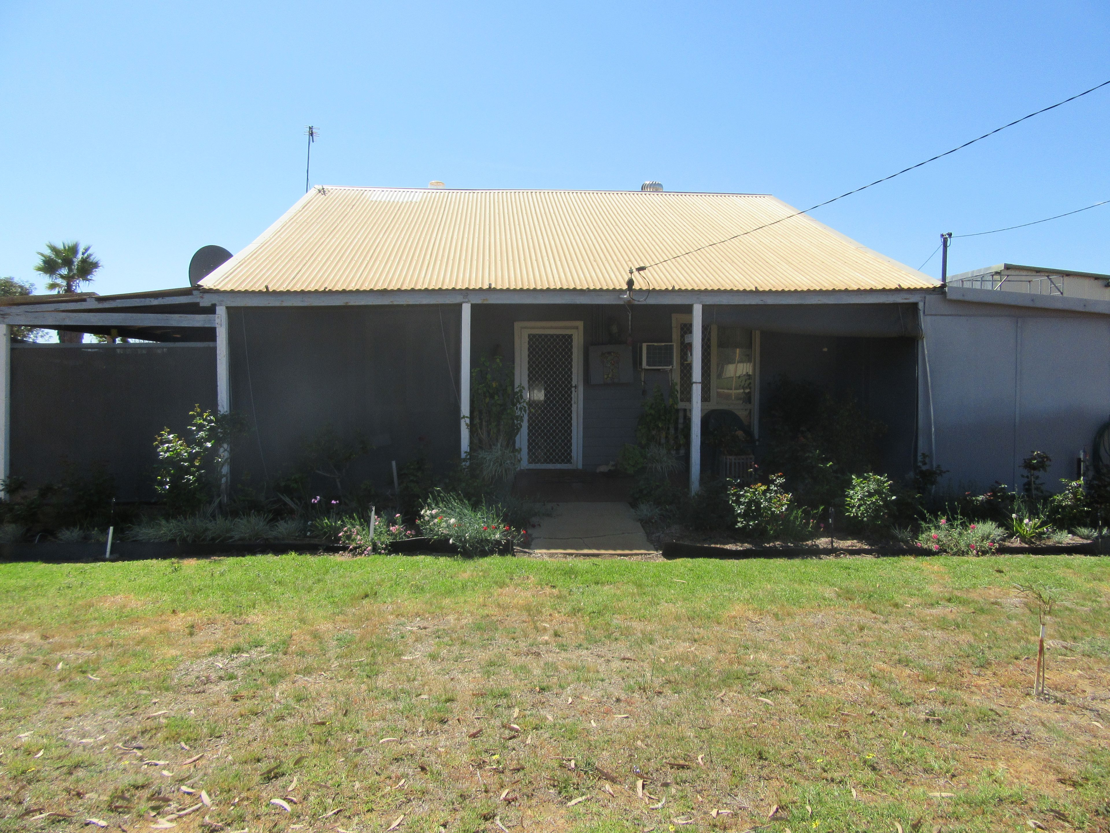 3 Slaughter Street, Three Springs, WA 6519