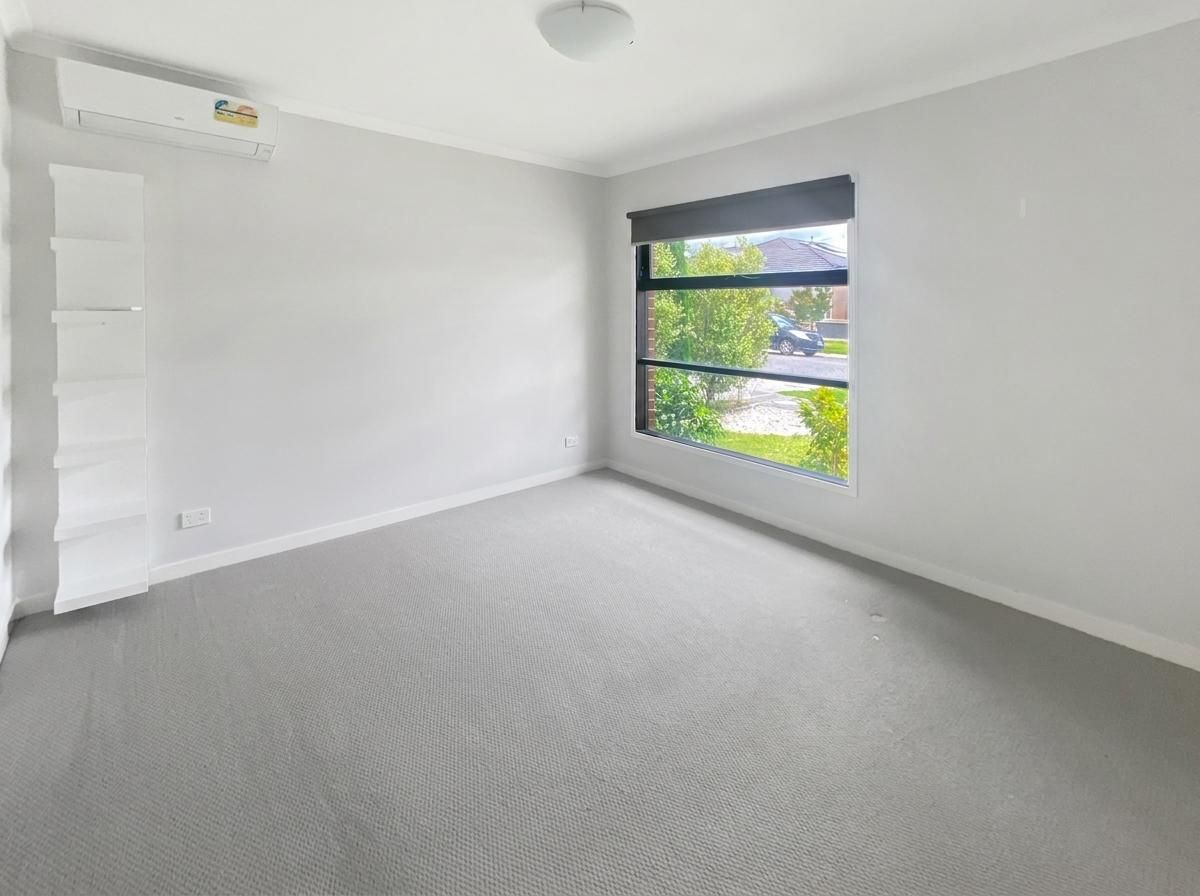 25 Everard Avenue — photo 2 of 12