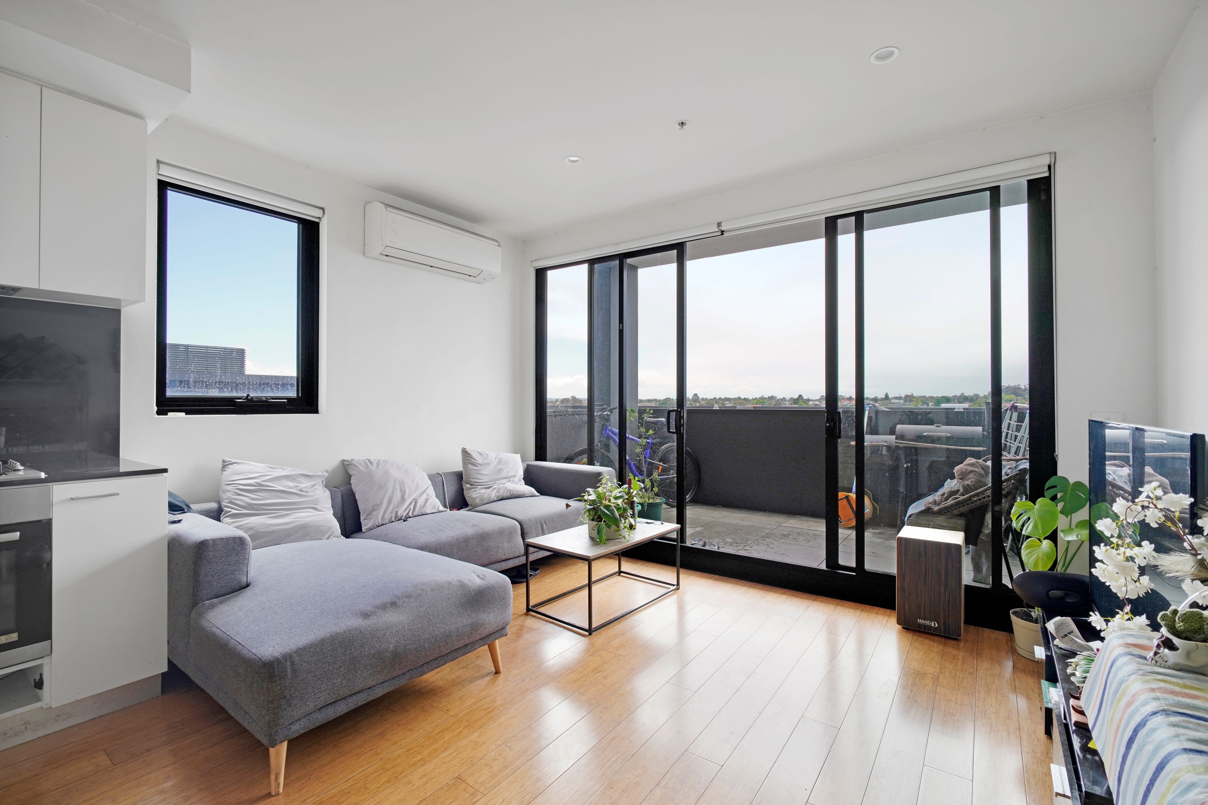 501/10 Clinch Avenue, Preston, VIC 3072