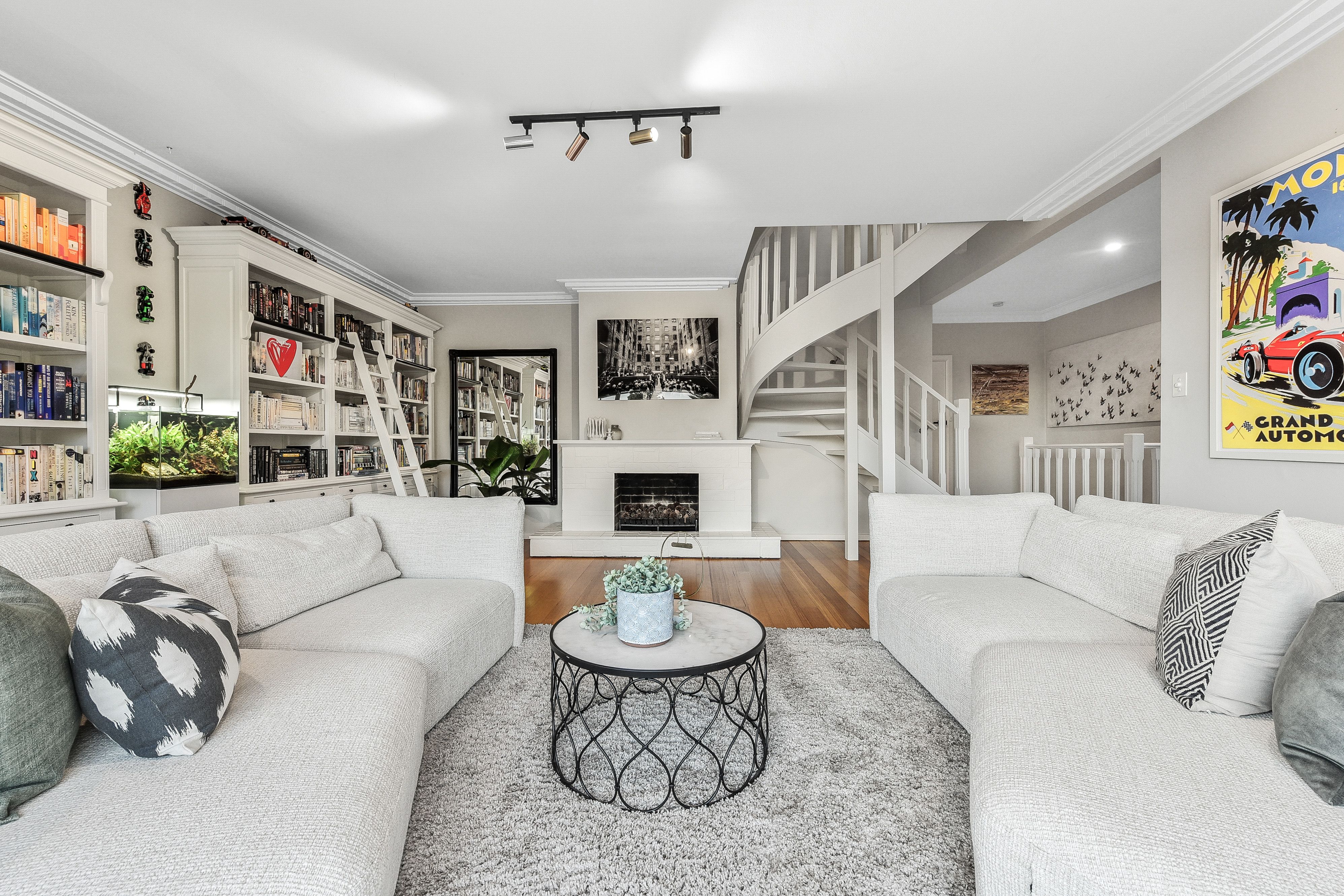 3 Randall Court — photo 3 of 16