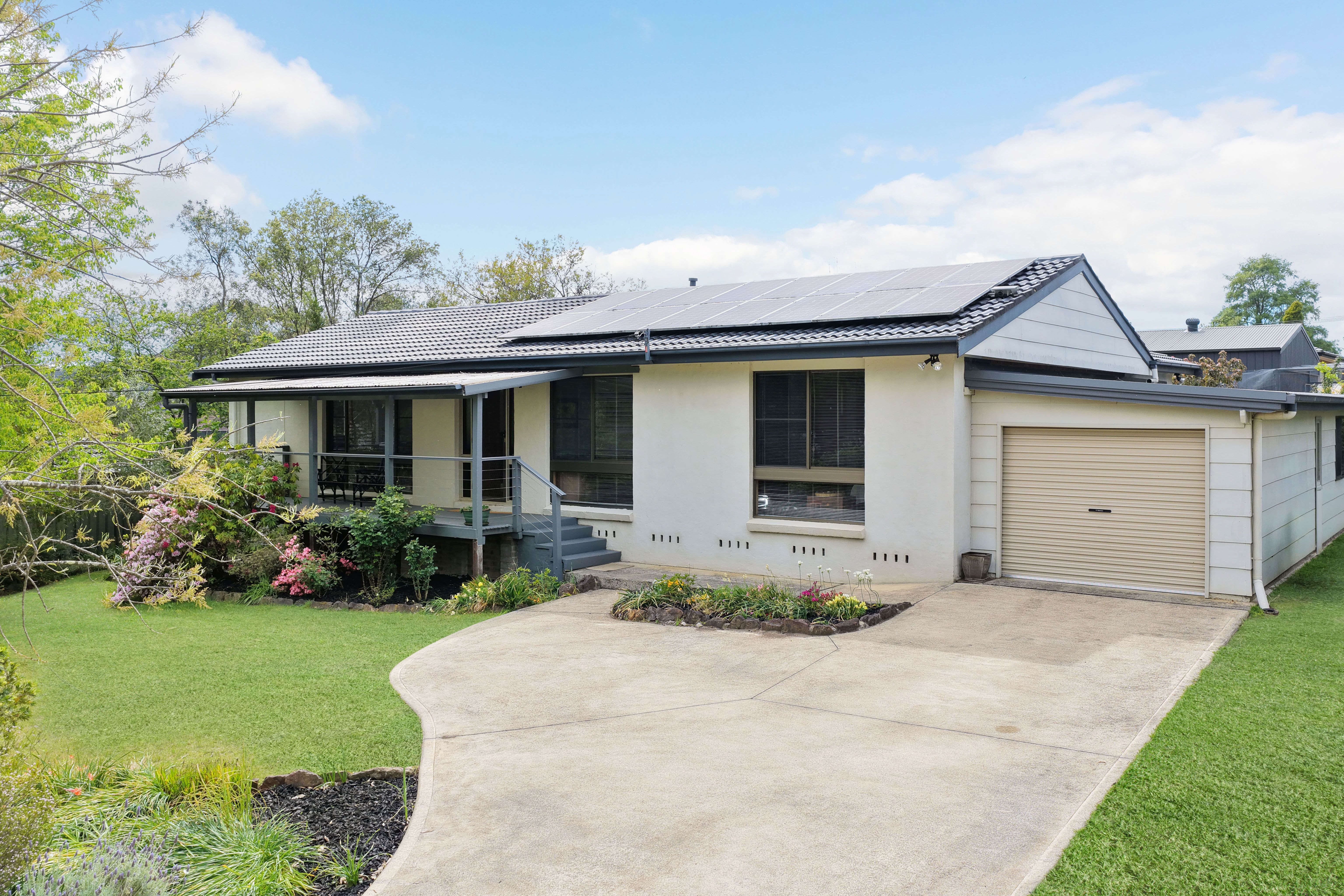 17 Elizabeth Street — photo from Ray White Mittagong