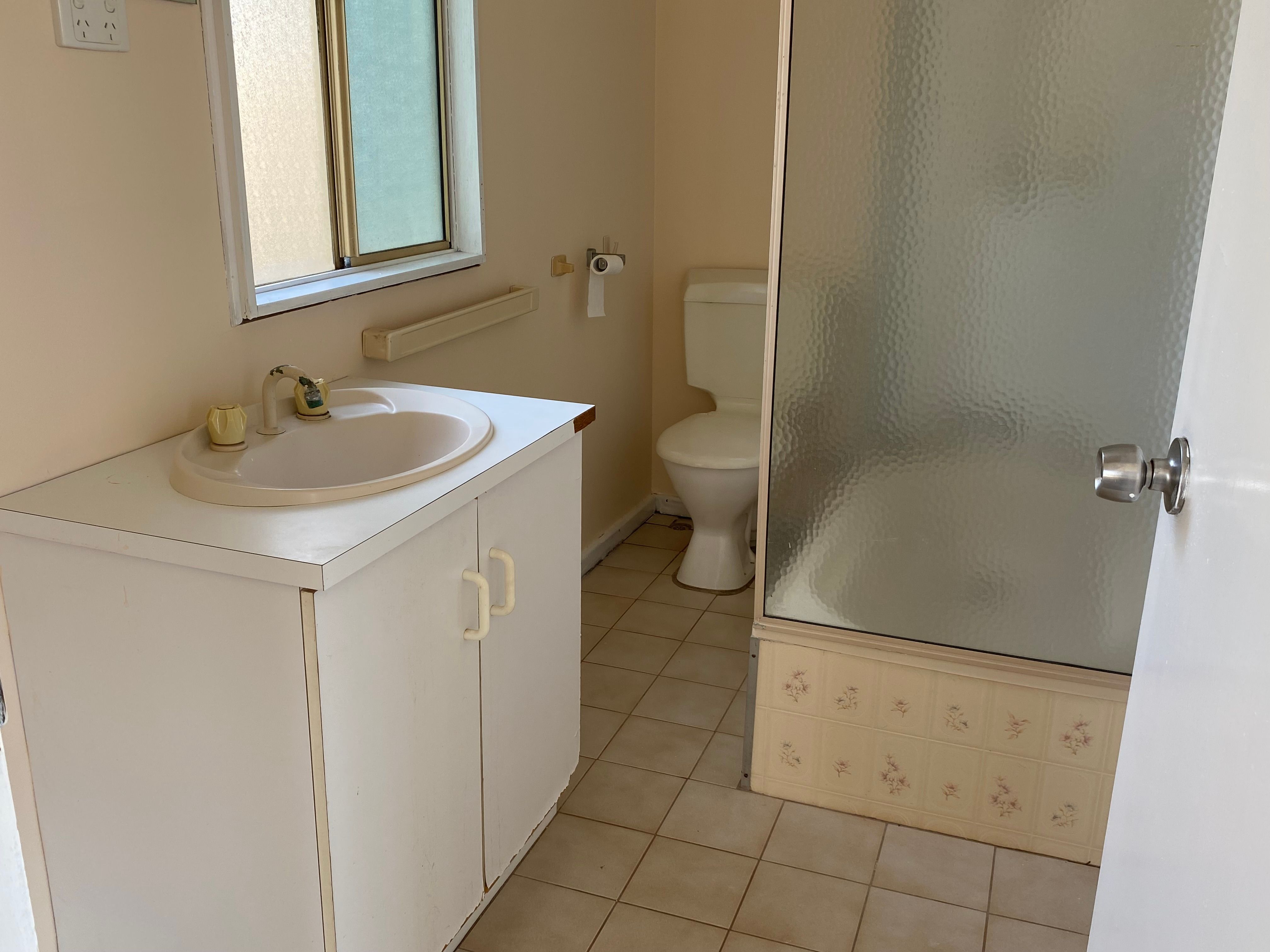 19 Maidstone Street — photo 12 of 13