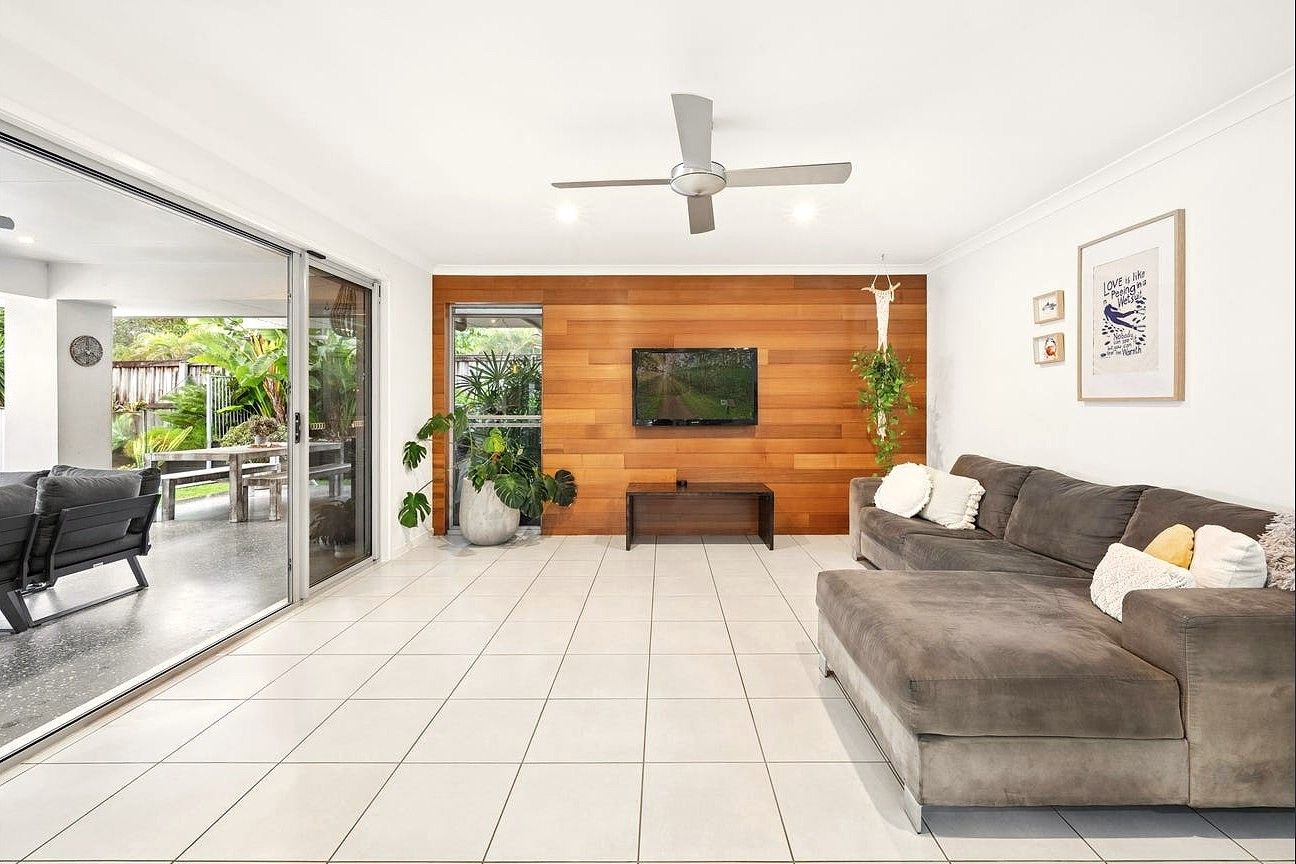 10 Deepwater Close — photo 4 of 19