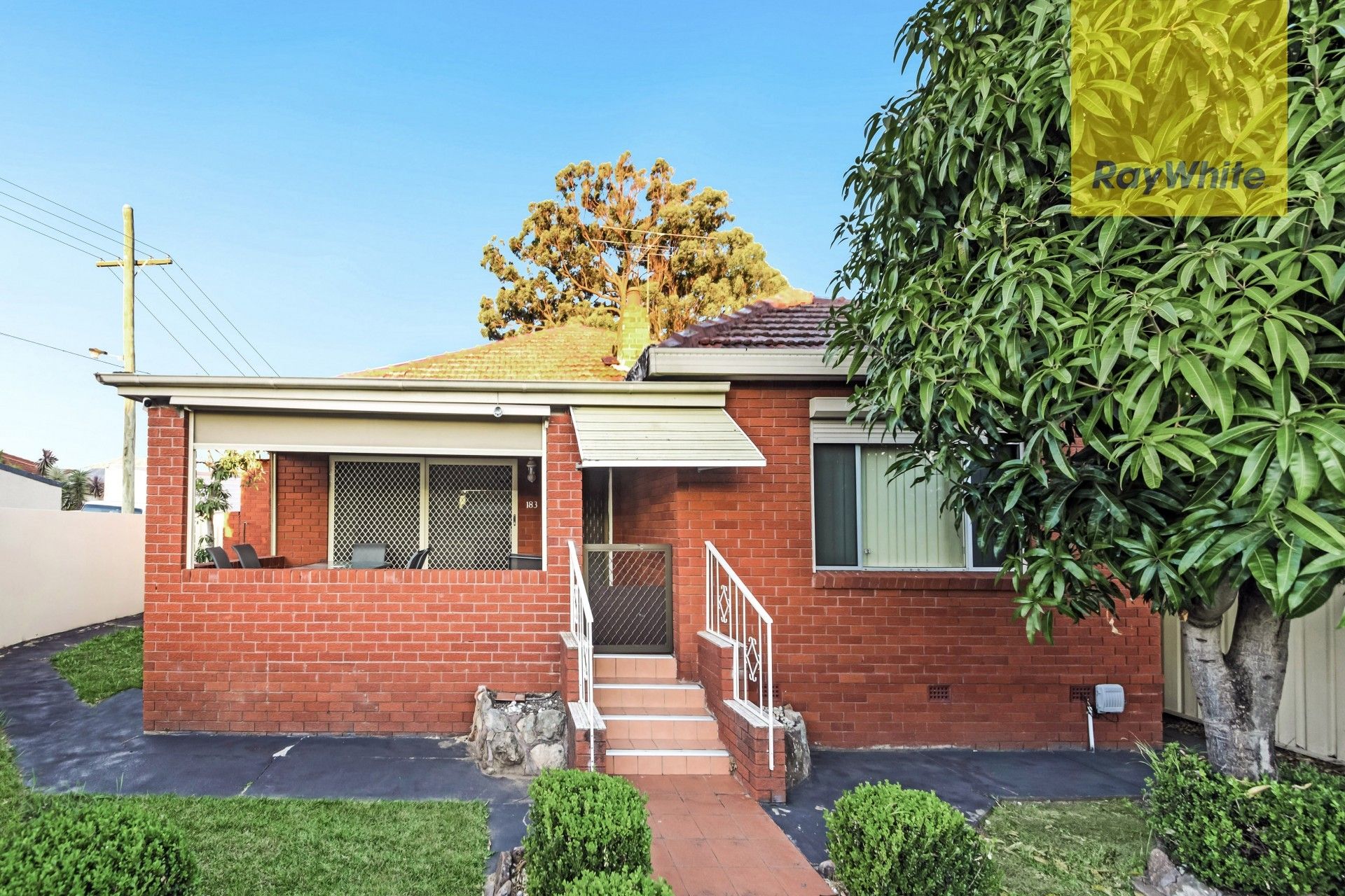 108 Blaxcell Street