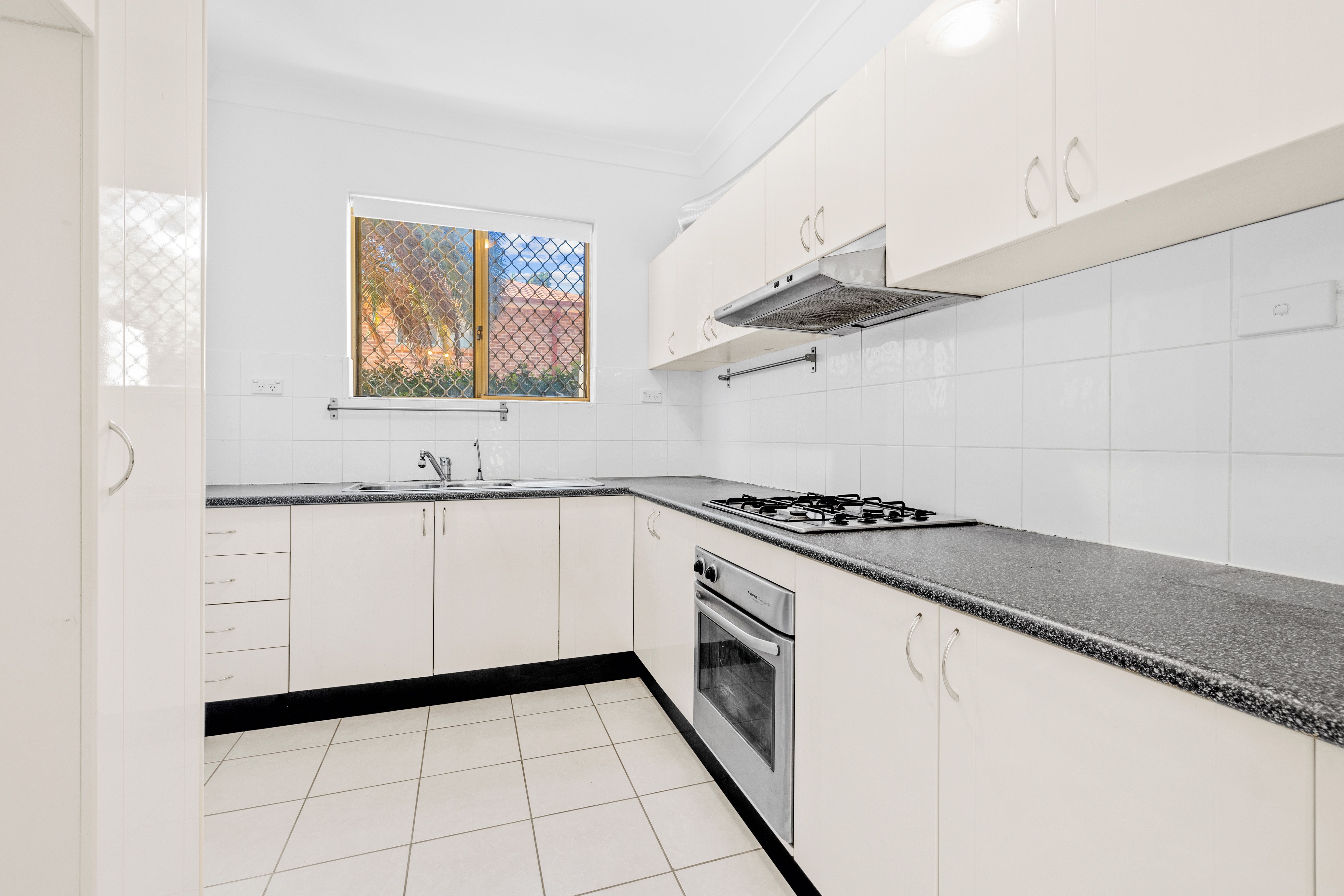 18/9 Elonera Street — photo 4 of 6