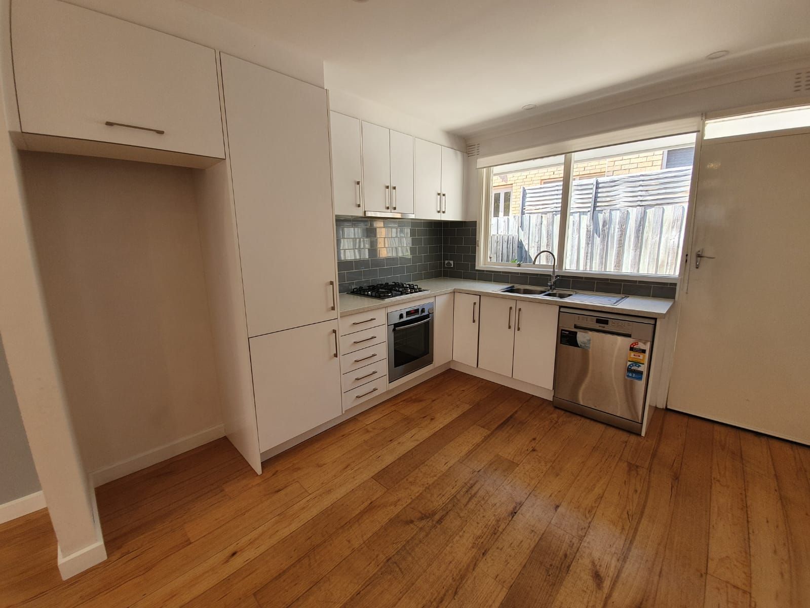 4/10 Coonil Street, Oakleigh South, VIC 3167