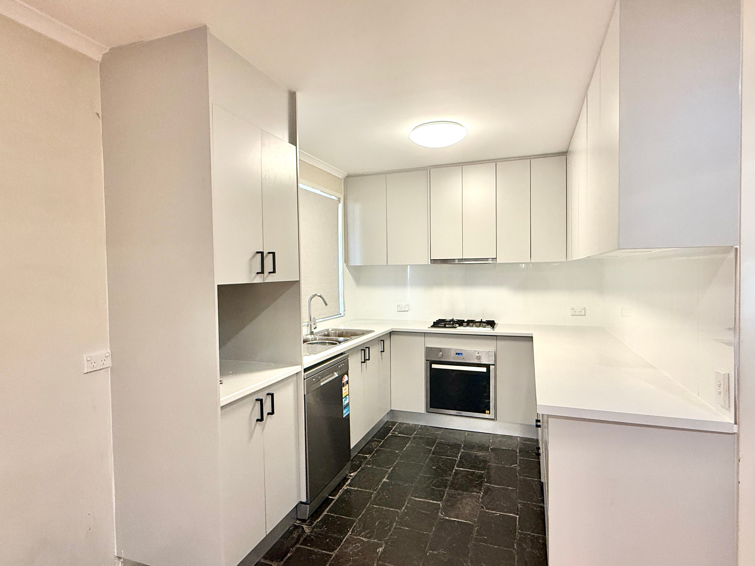 12 Horseshoe Circuit, St Clair, NSW 2759