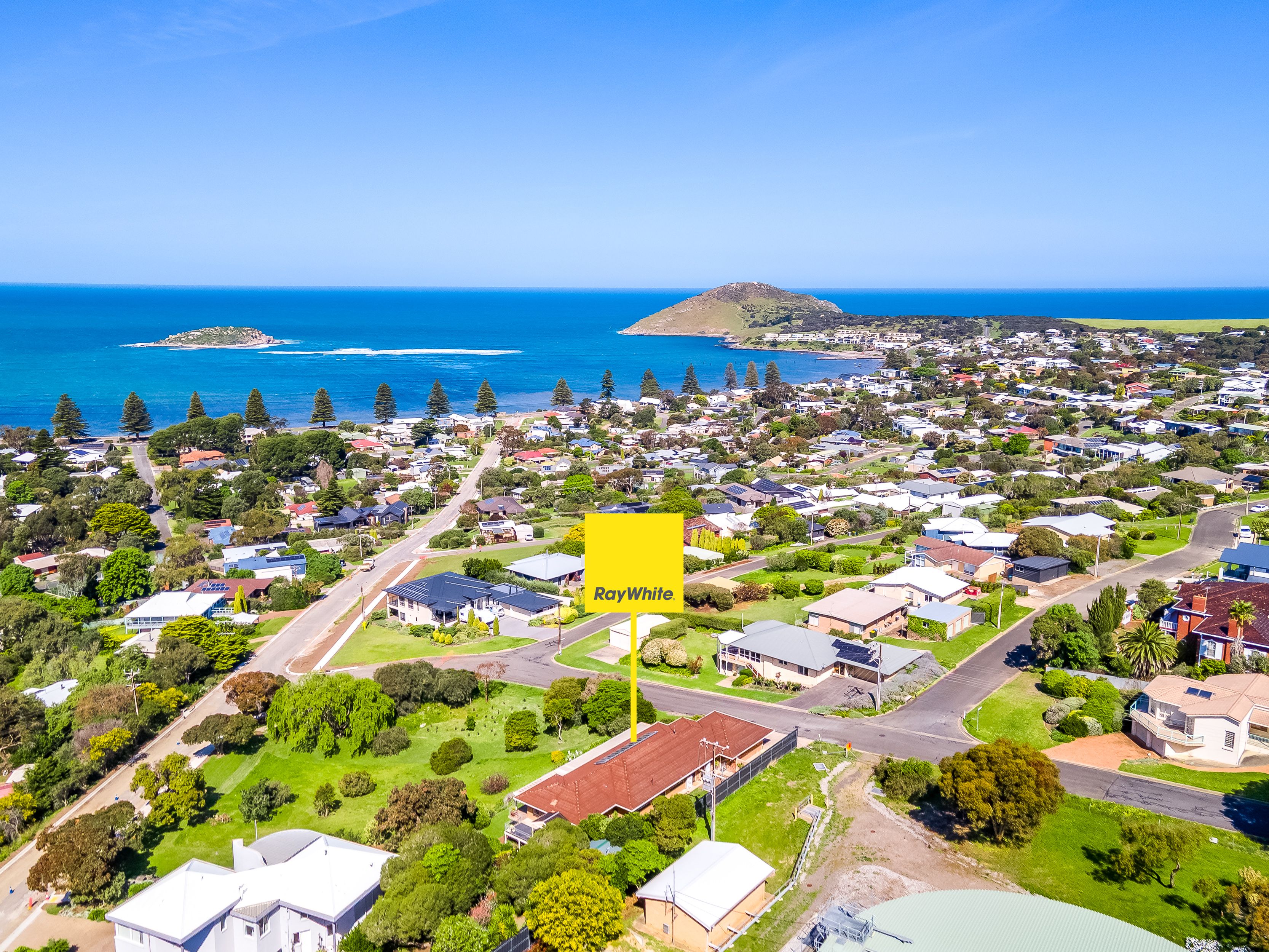 4 Mollien Avenue — photo from Ray White Goolwa