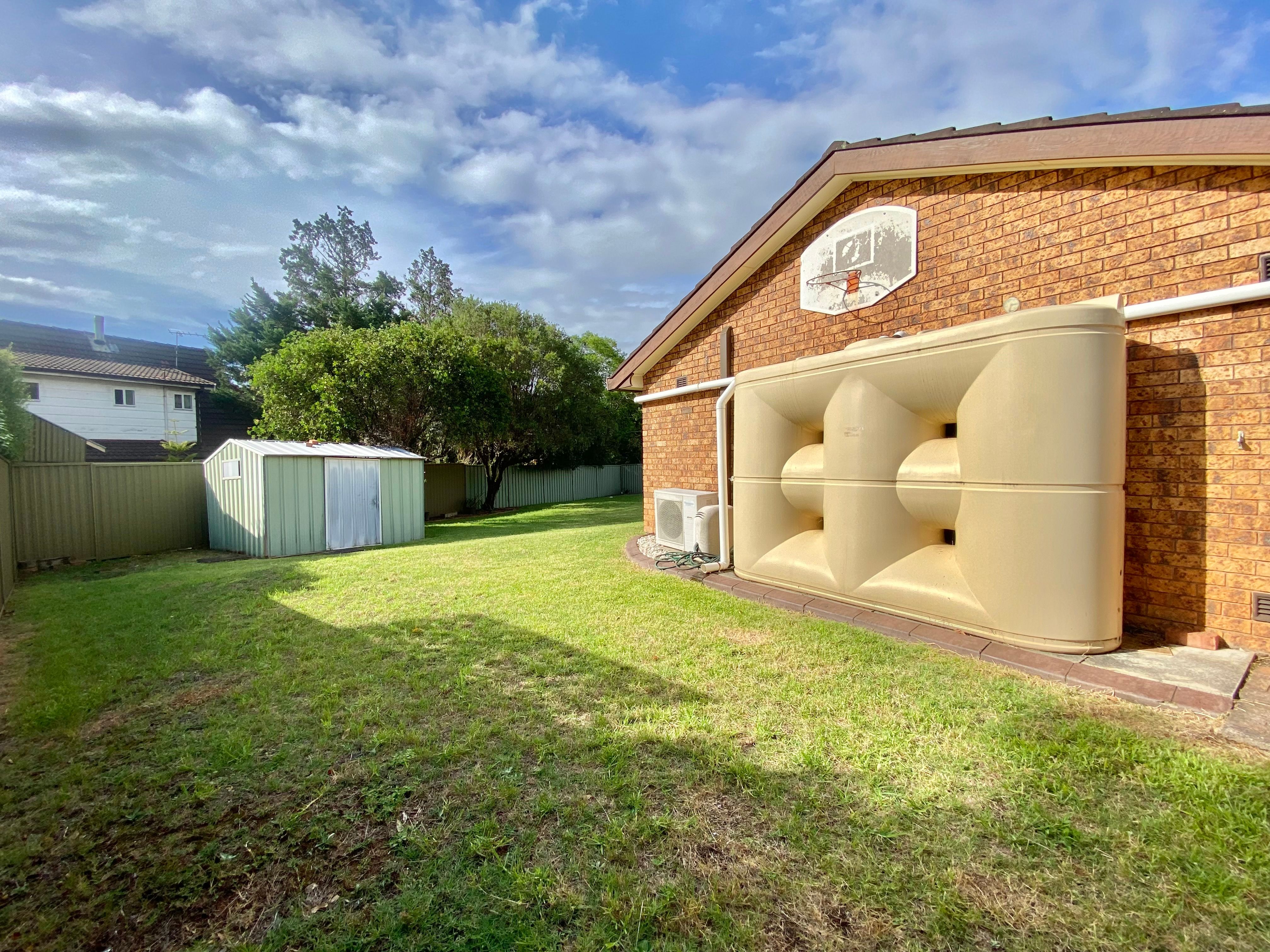 5 Giles Crescent — photo 16 of 16