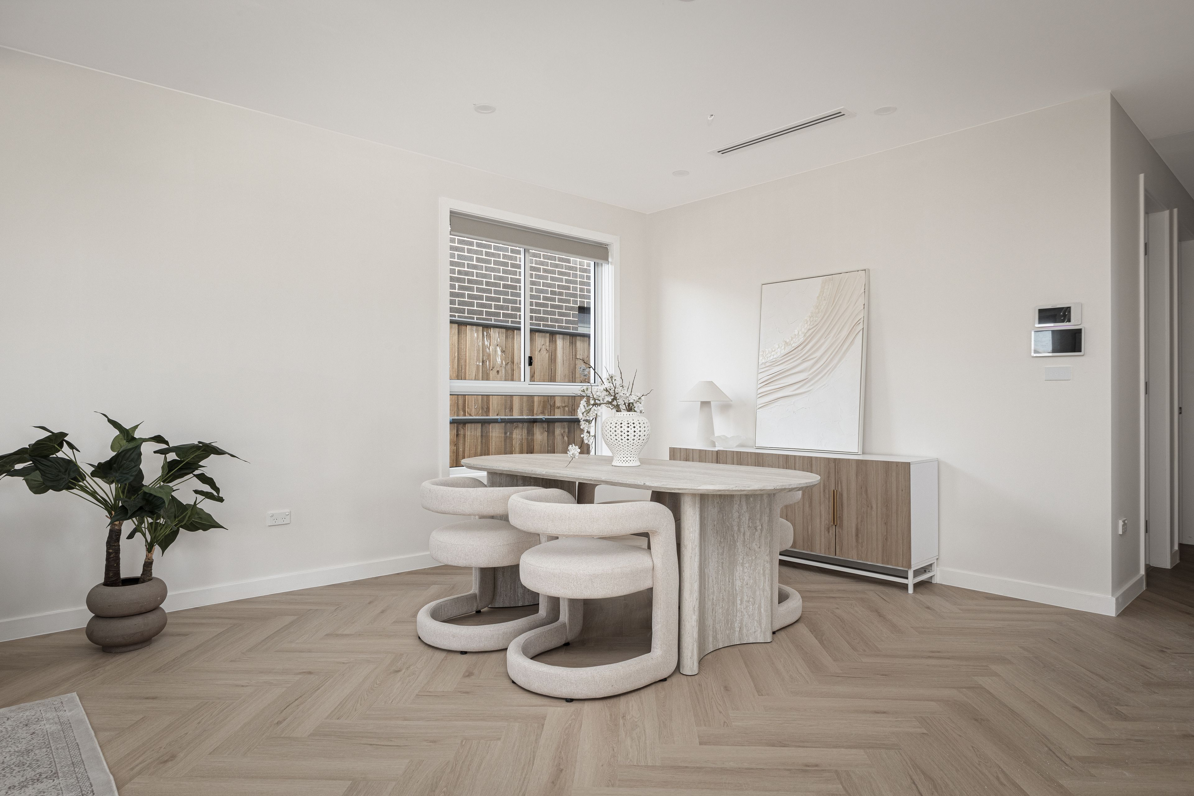 4 Samolaco Street — photo 11 of 25