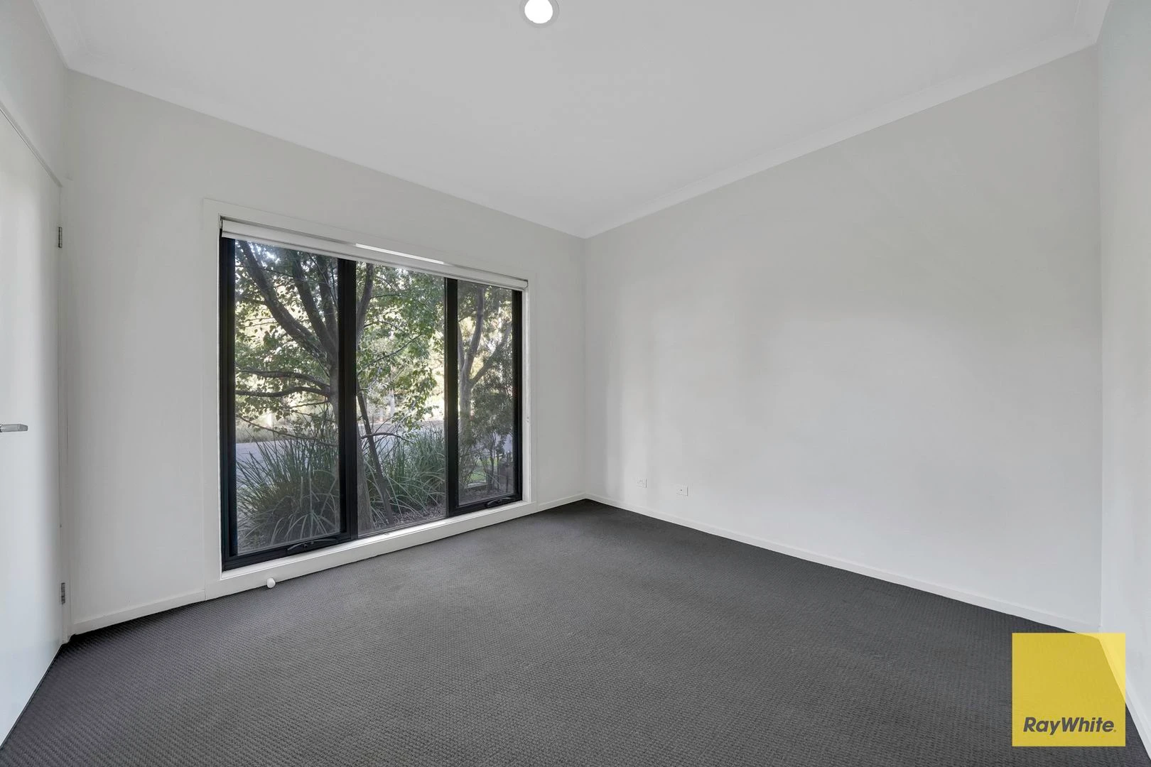 14 Luna Way, Point Cook, VIC 3030