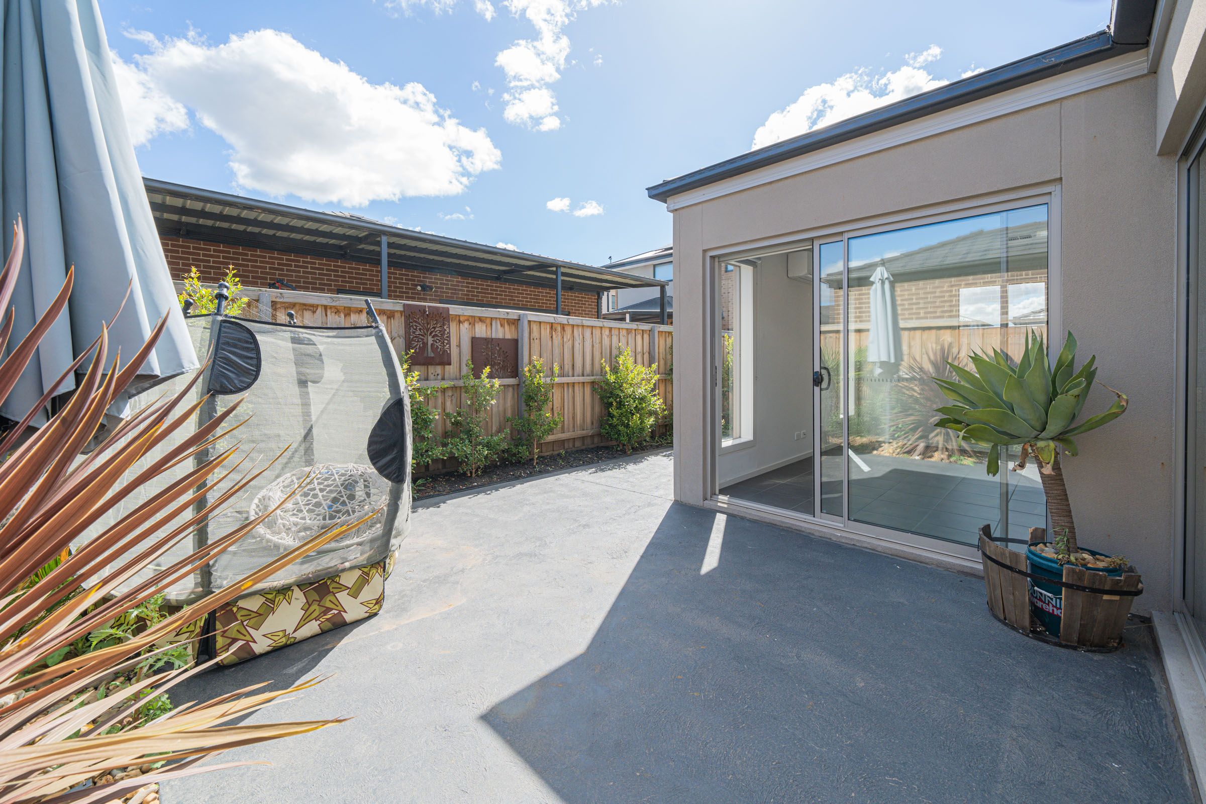 15 Favero Street — photo 10 of 11