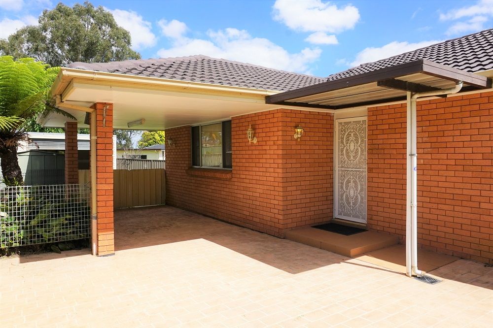12 Emex Place, Macquarie Fields, NSW 2564