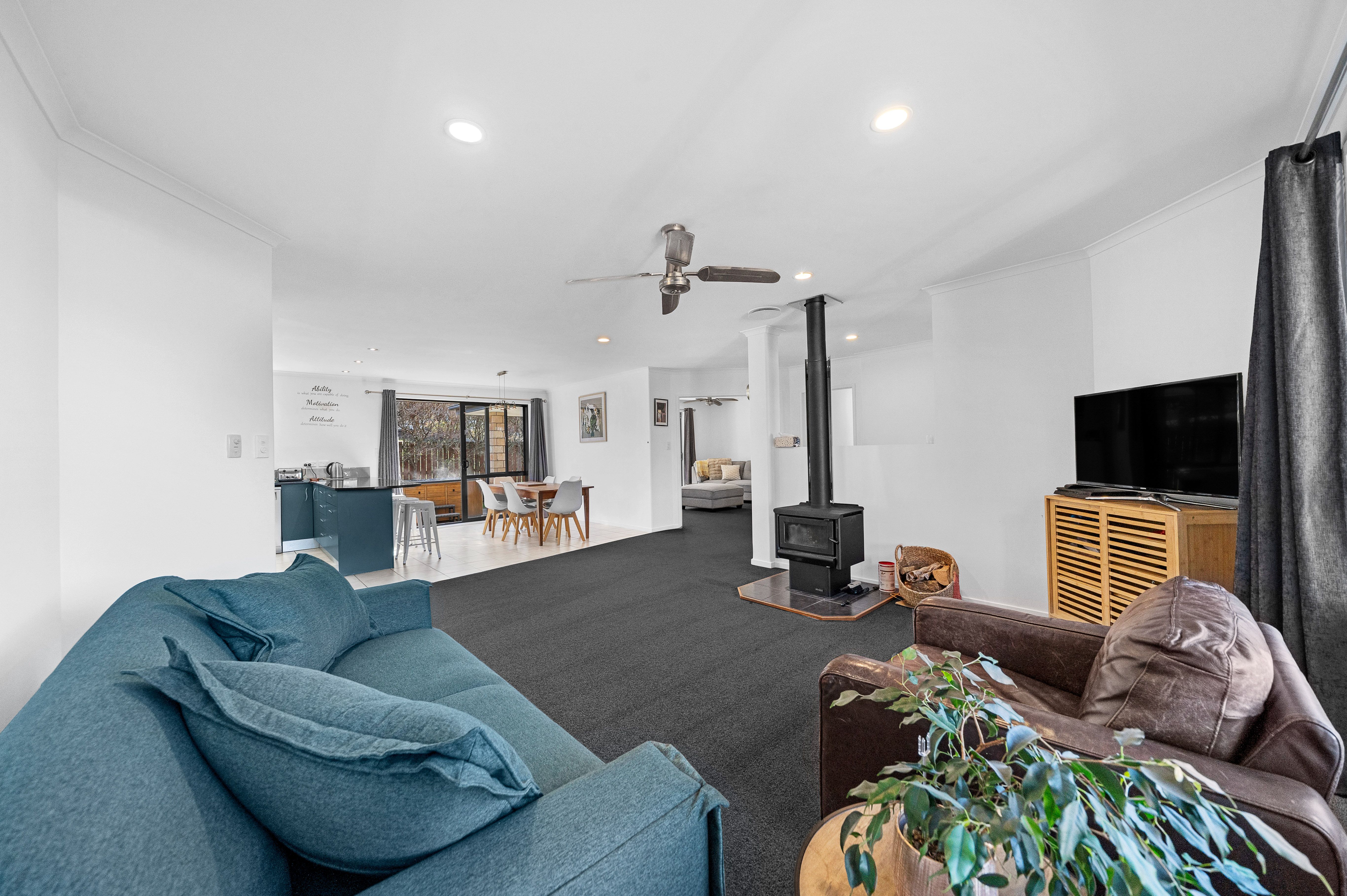 7 Ernest Shackleton Place, Waiuku, Franklin