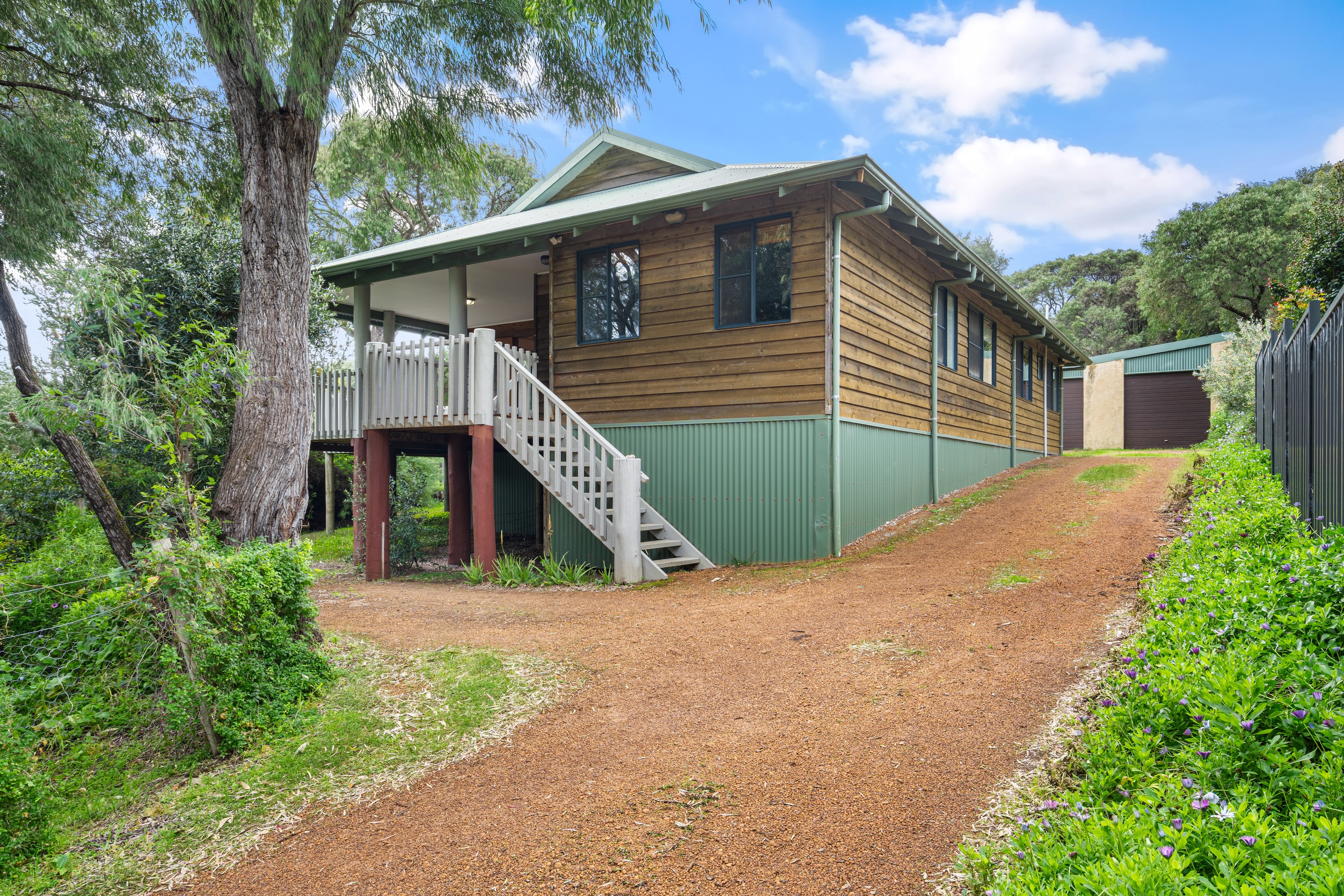 11 Baudin Drive, Gnarabup, WA 6285