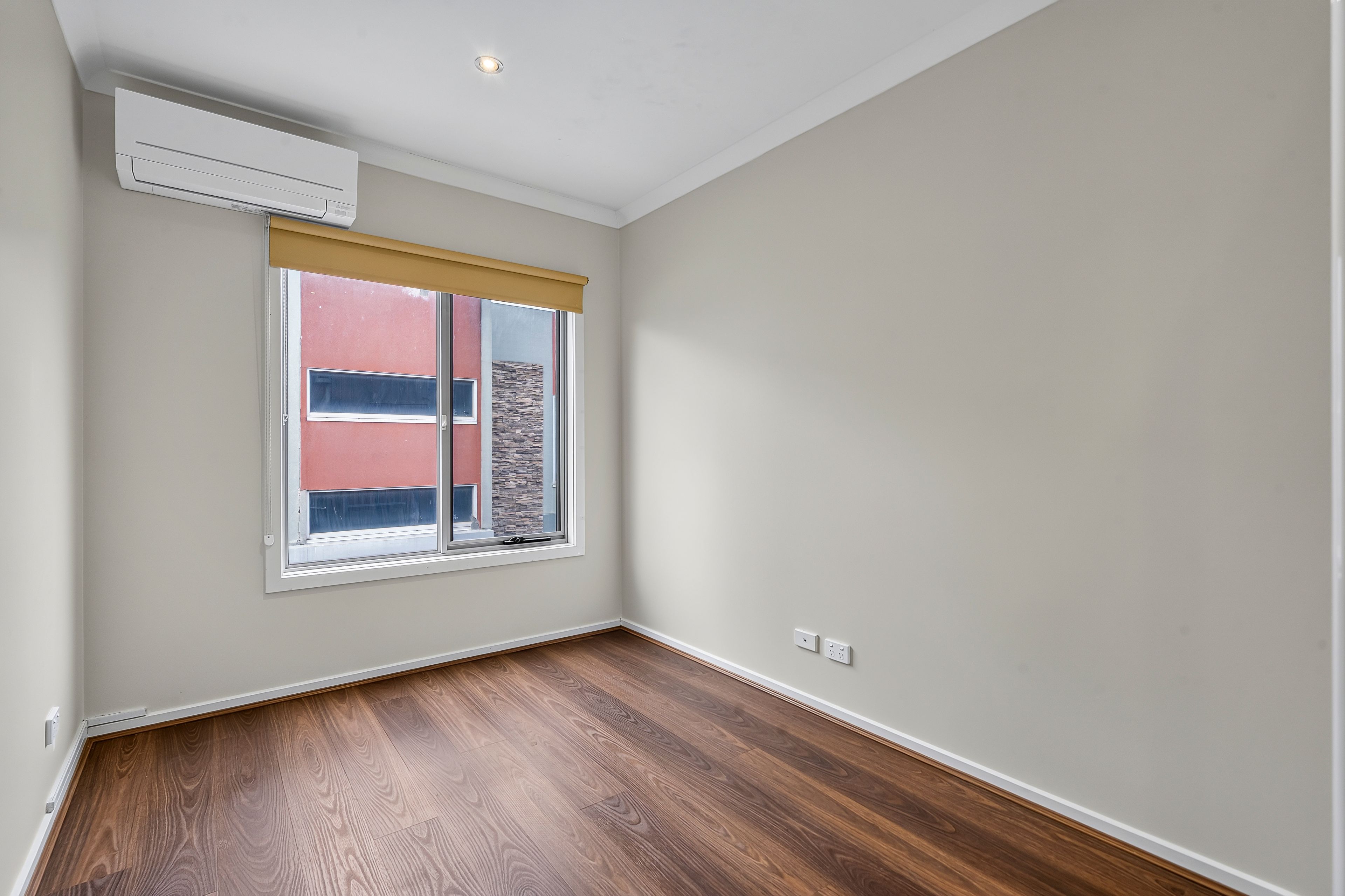 2/4A Duggan Street — photo 7 of 12