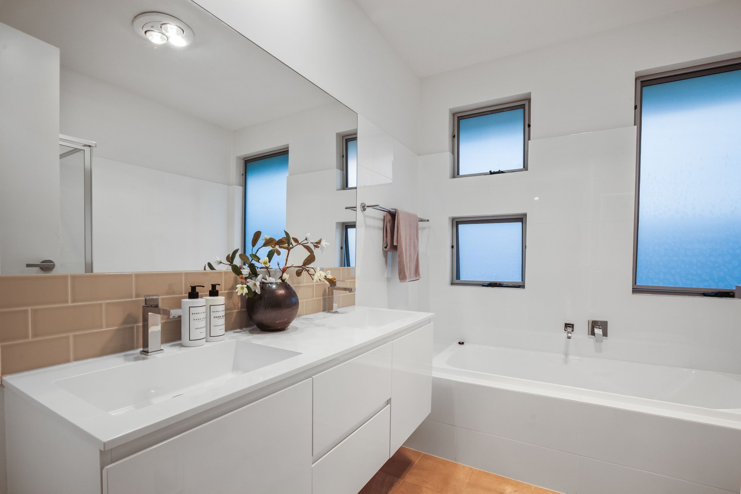 8/432 Seaview Road — photo 18 of 25