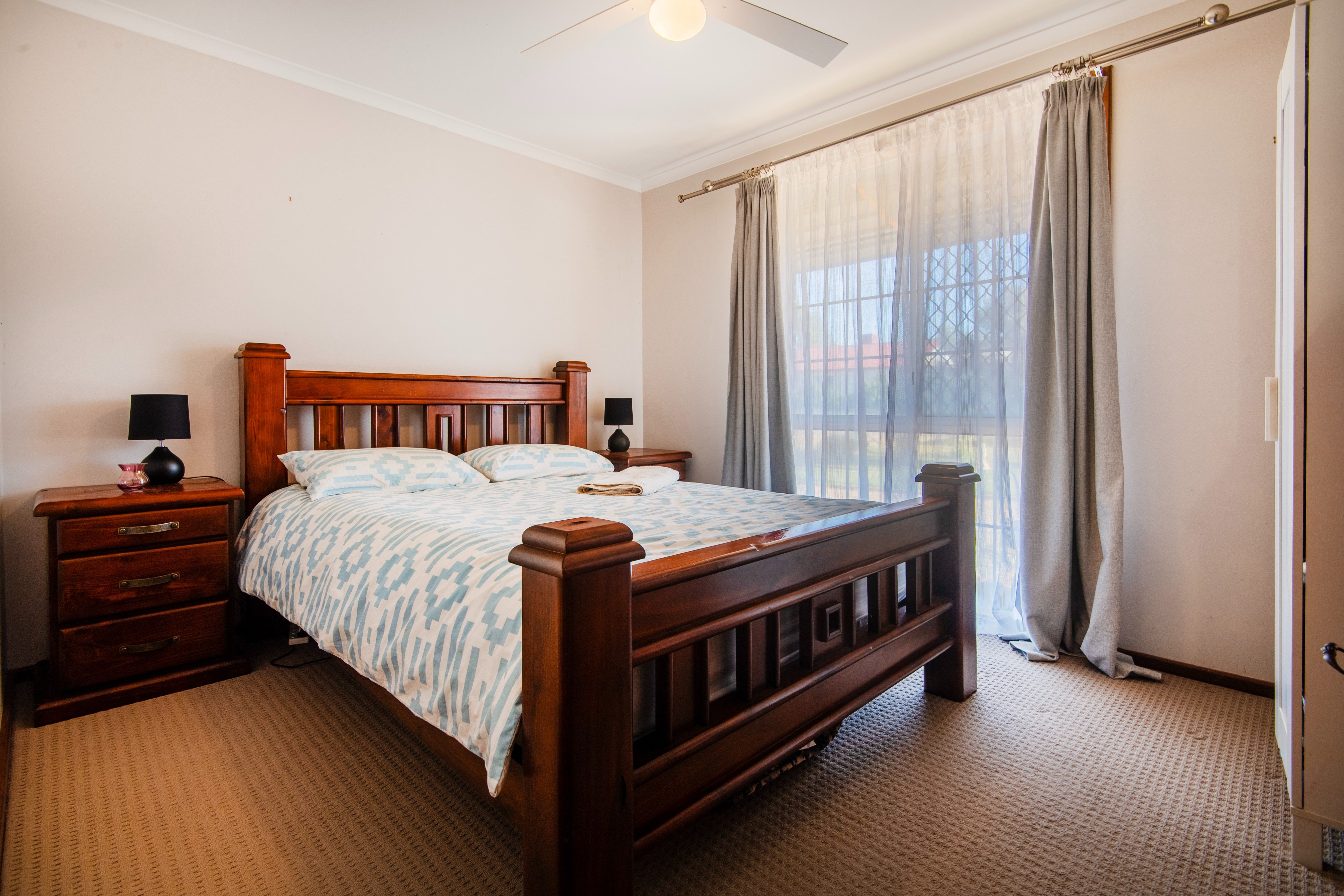 37 Bateman Street — photo 4 of 14