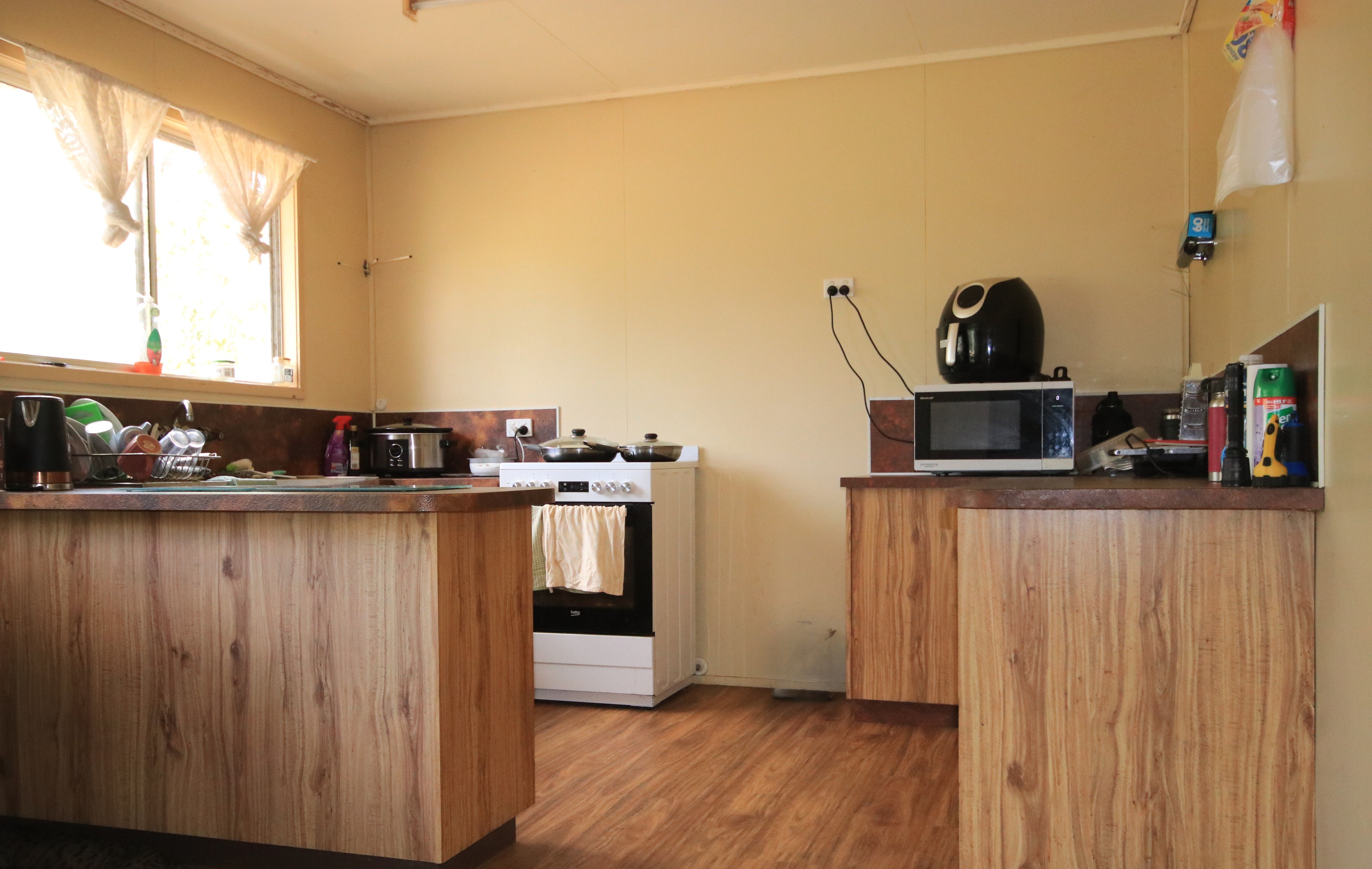 555 Yuleba Surat Road — photo 16 of 28