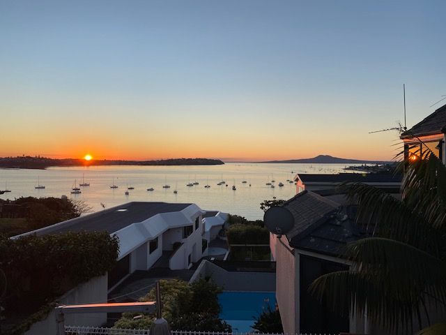8c Te Akau Crescent, Bucklands Beach, Manukau City