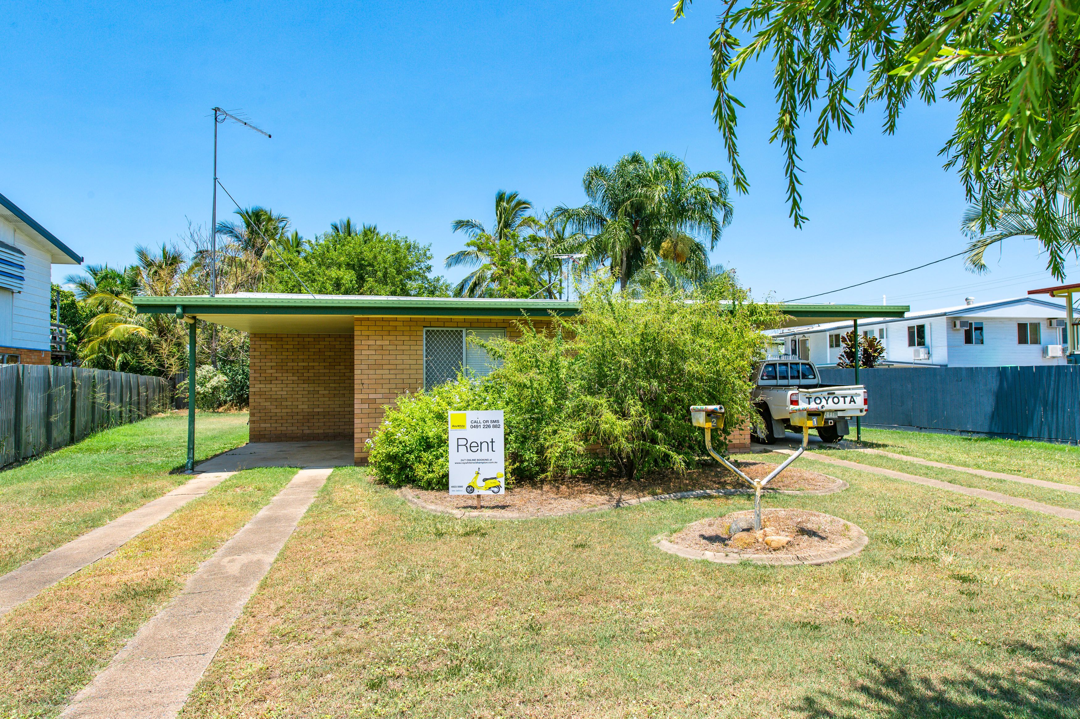 2/33 Stenlake Avenue, Kawana, QLD 4701