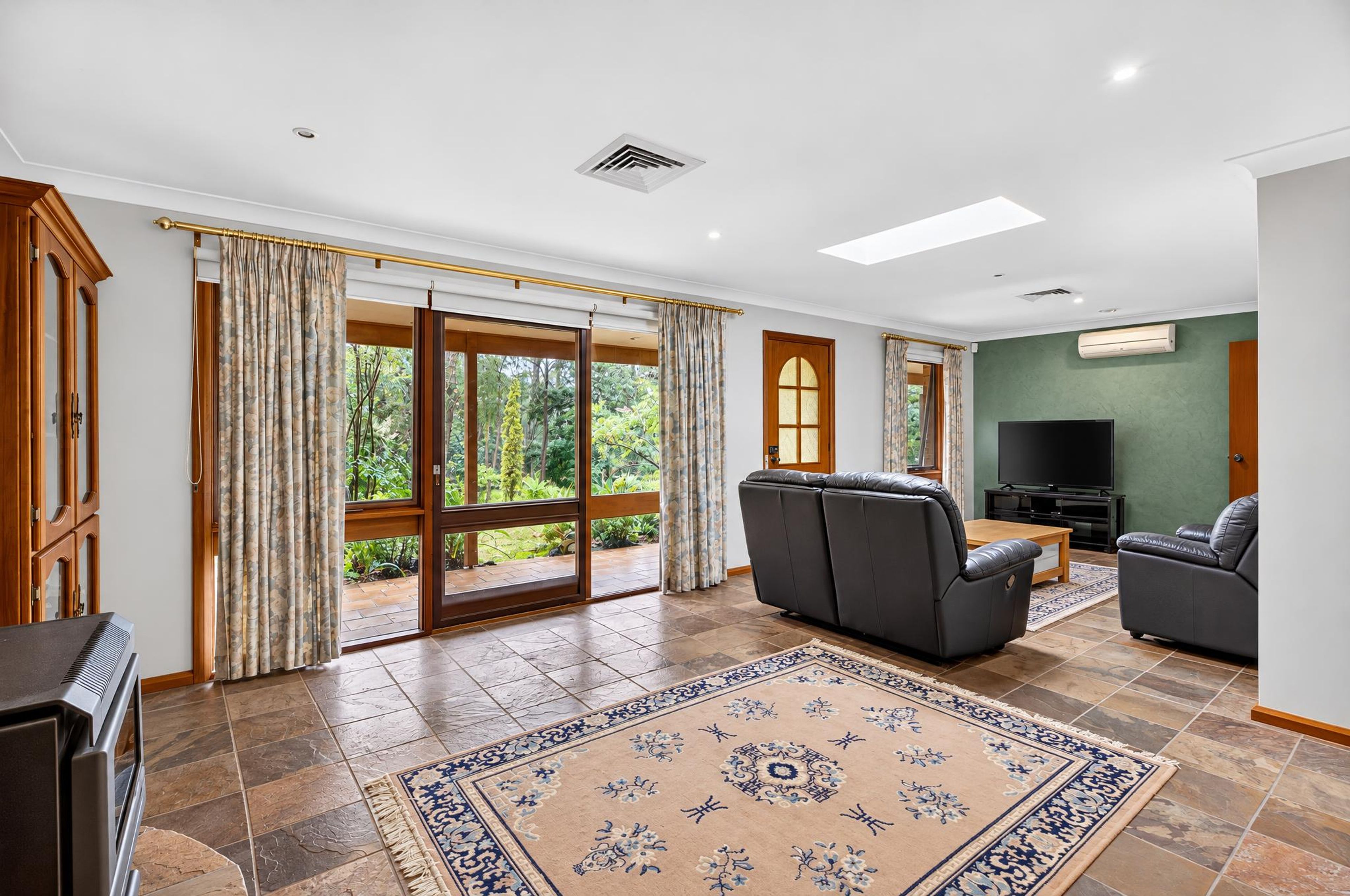 15 Moreton Road — photo 7 of 30