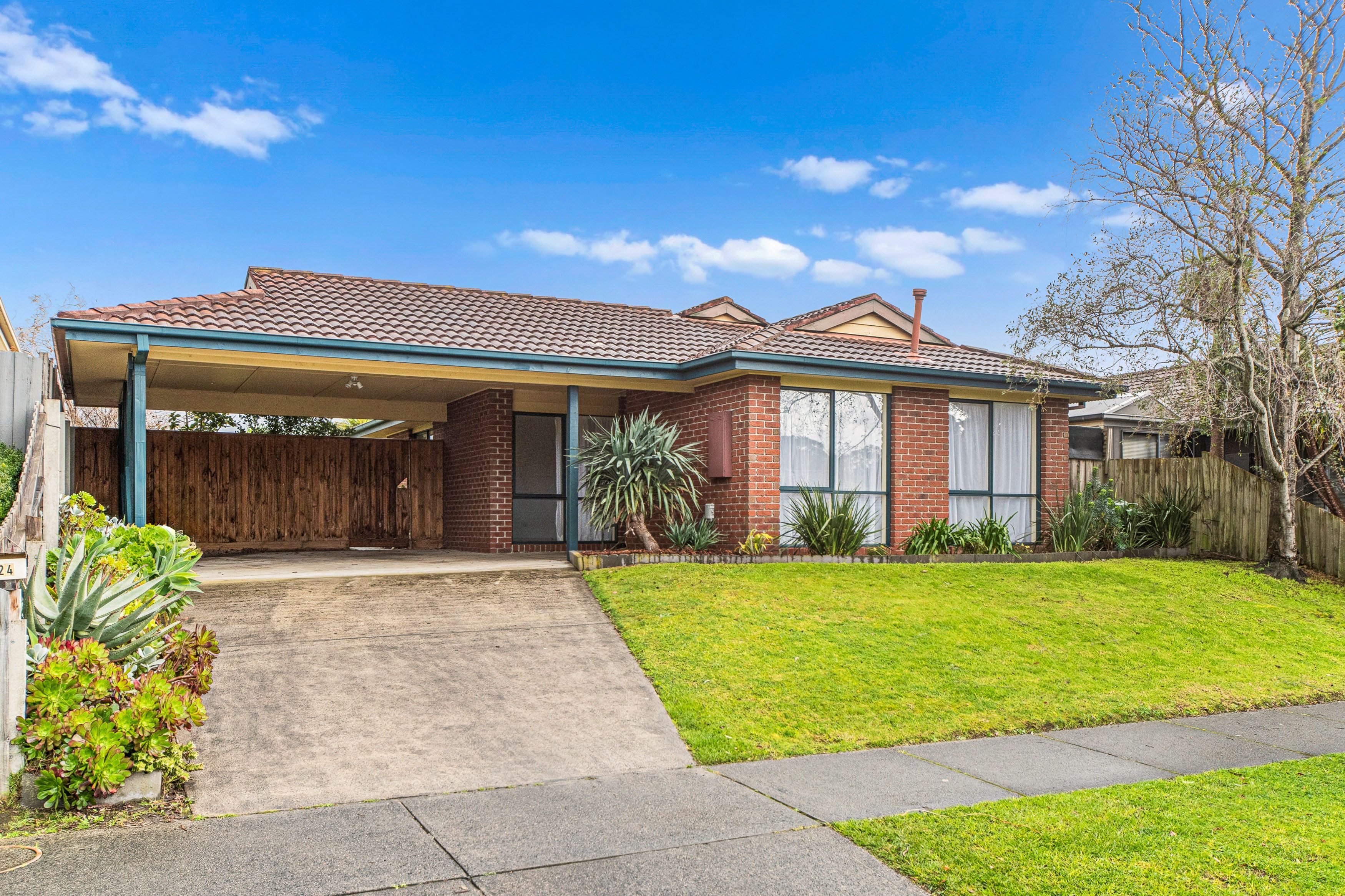 24 Dunn Crescent, Langwarrin, VIC 3910