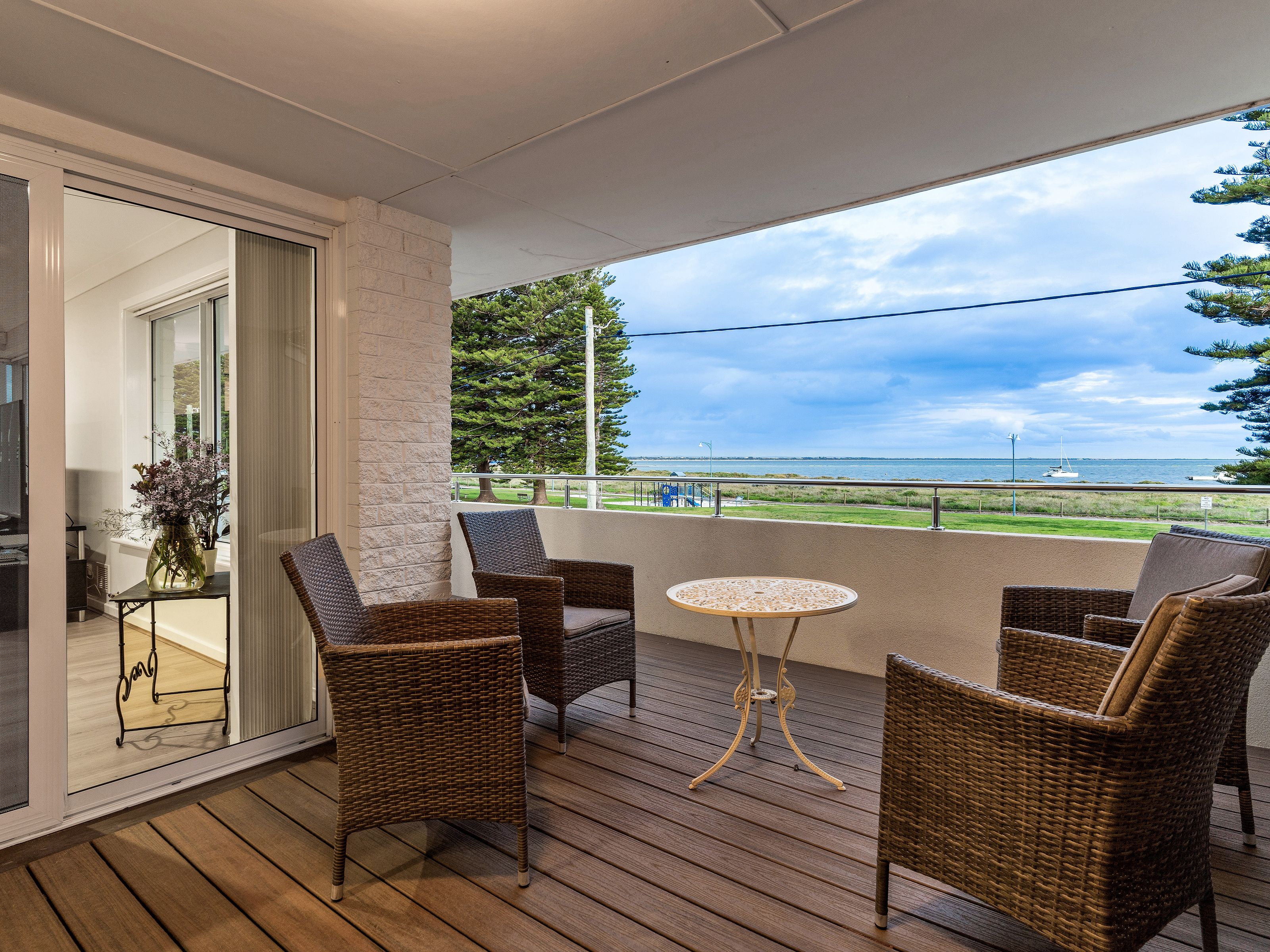 204b Arcadia Drive, Shoalwater, WA 6169