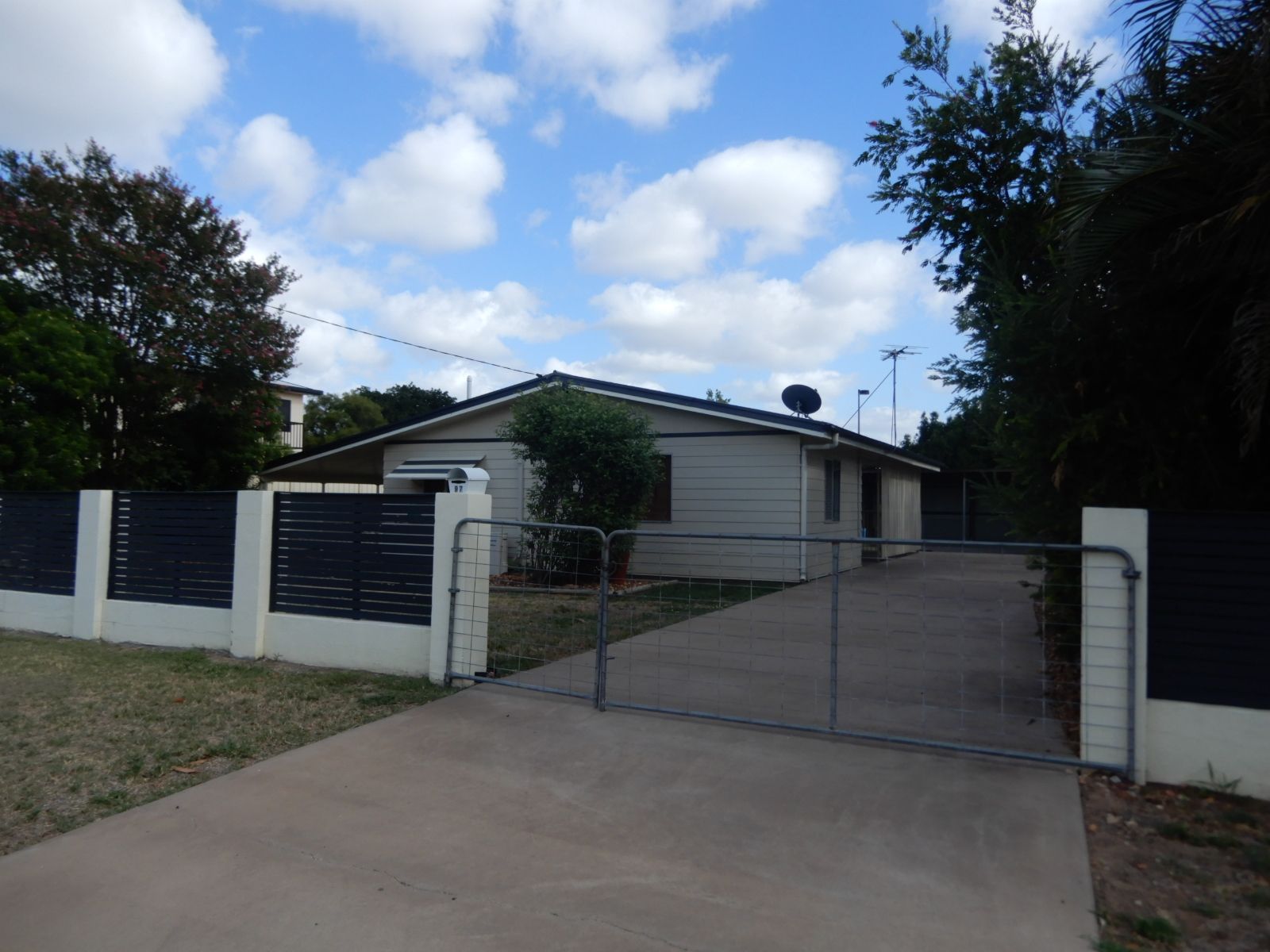 97 Harris Street, Emerald, QLD 4720