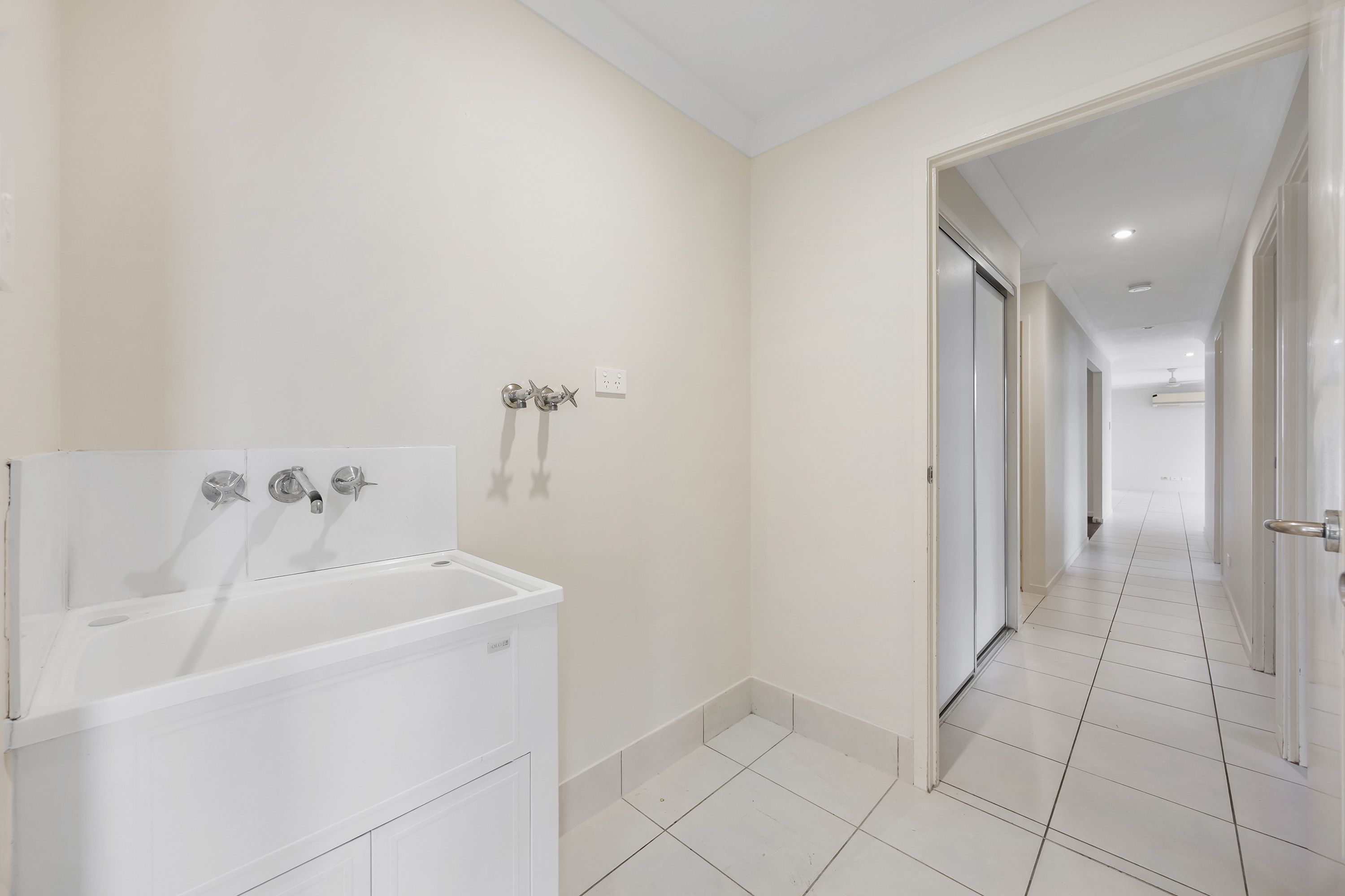 43 Cornforth Crescent — photo 18 of 21