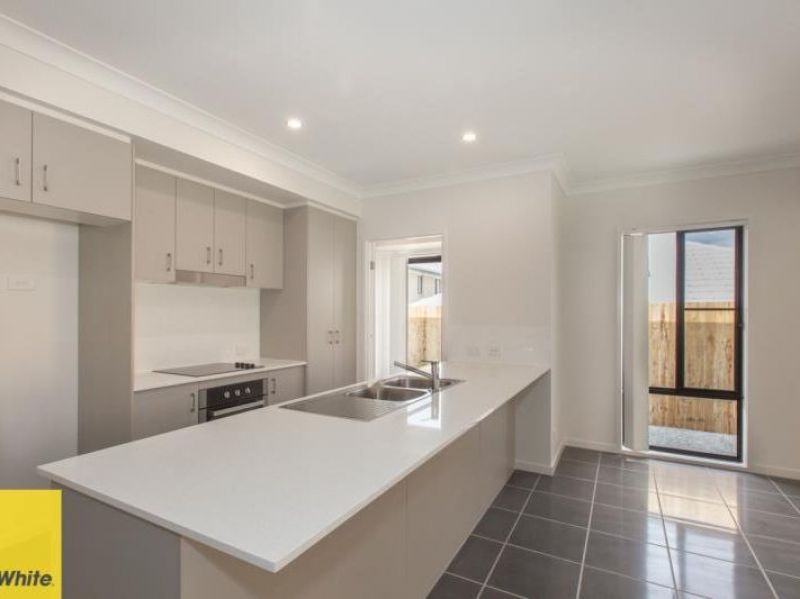 10 Tribeca Circuit, Coomera, QLD 4209