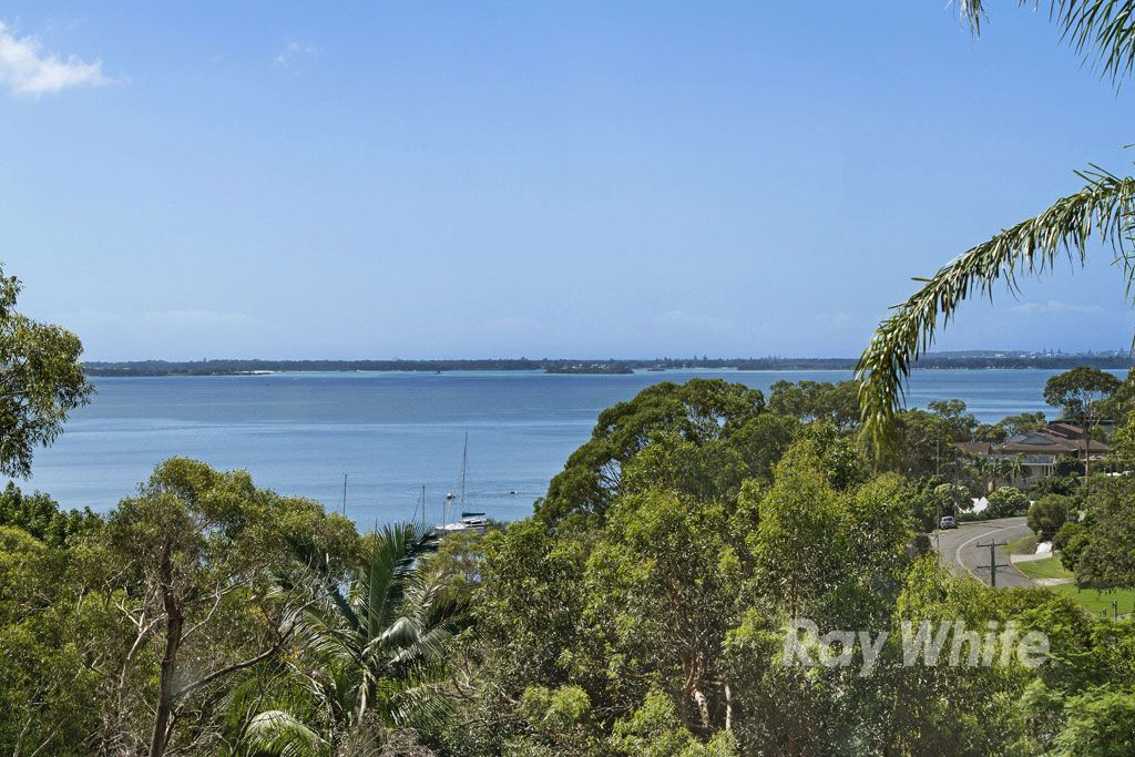 27 Sunlight Parade, Fishing Point, NSW 2283