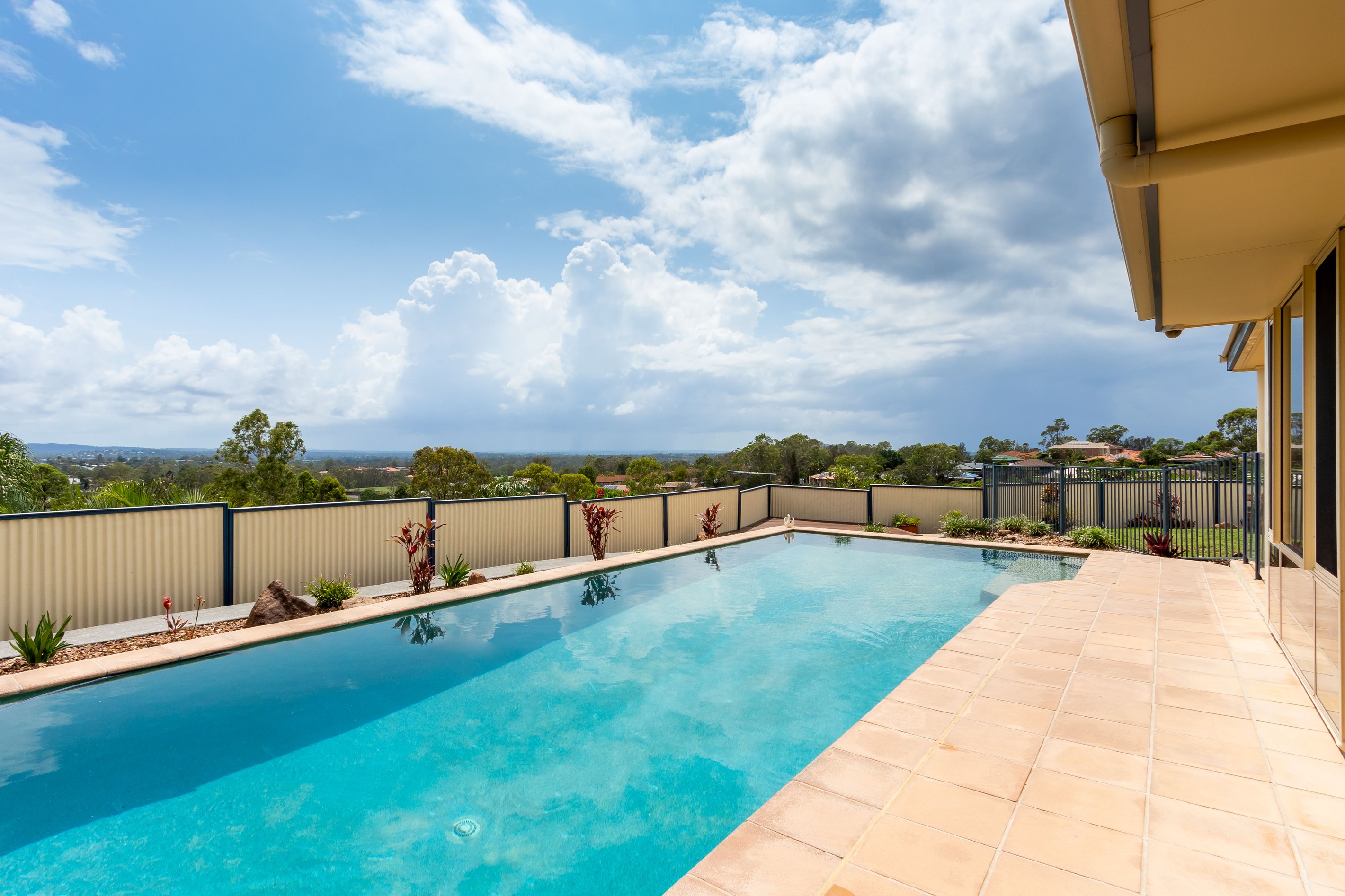15 Barnhill Terrace, Edens Landing, QLD 4207
