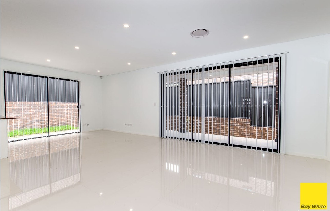 61 Lucas Road, Seven Hills, NSW 2147