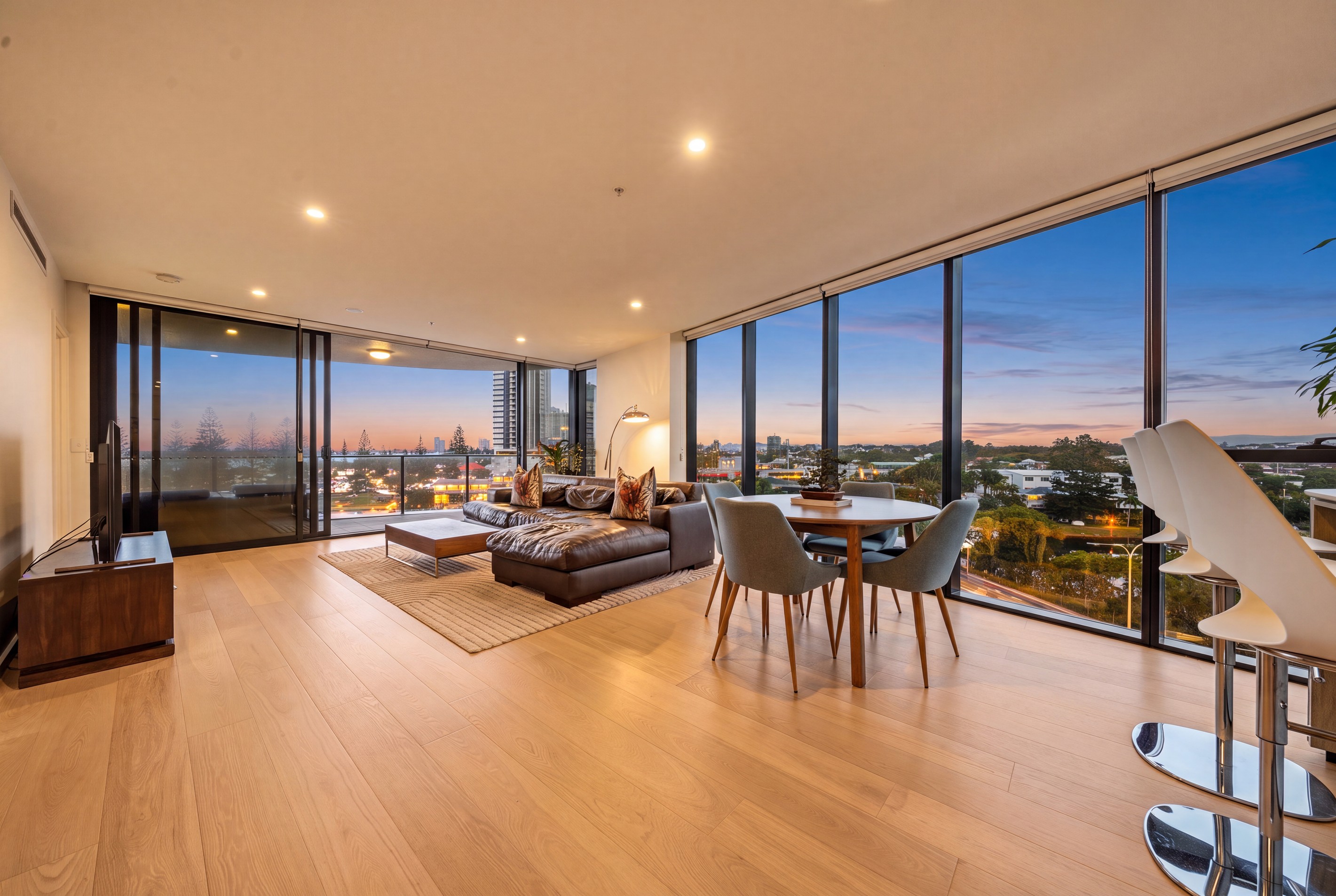 607/180 Marine Parade, Labrador, QLD 4215