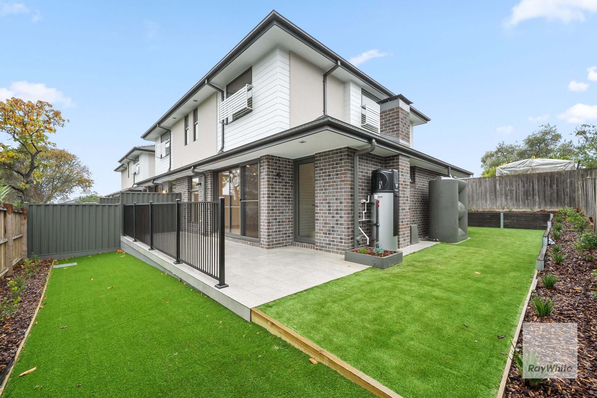 3-4/17 Worrall Street — photo 14 of 15